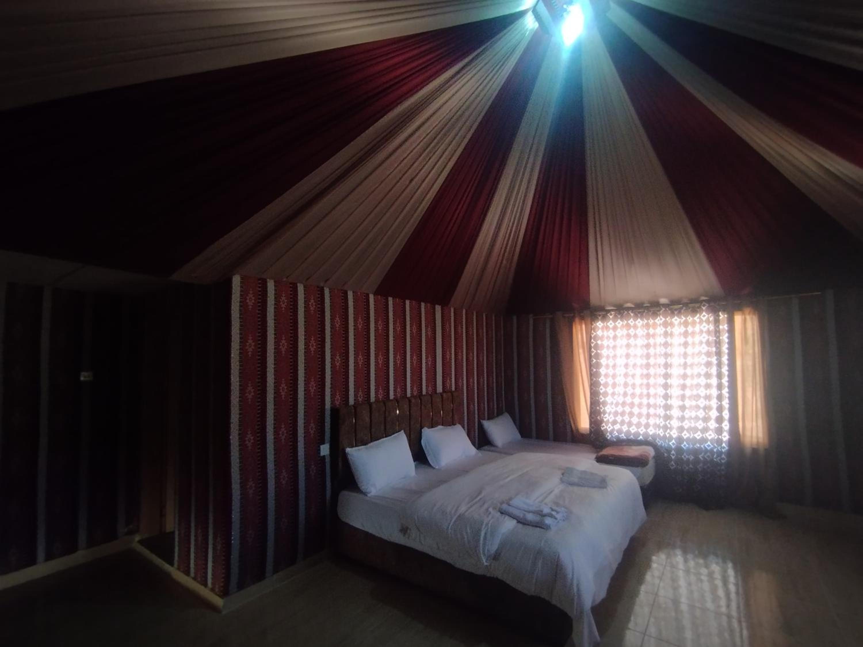 --------Wadi Rum-----------