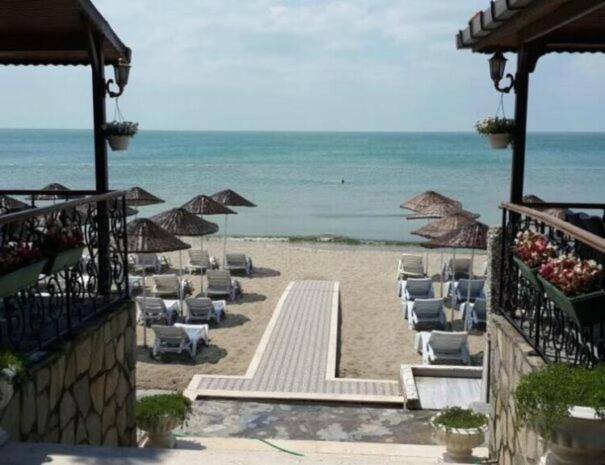 Hotel Divine Beach Resort Kumburgaz - Image 1