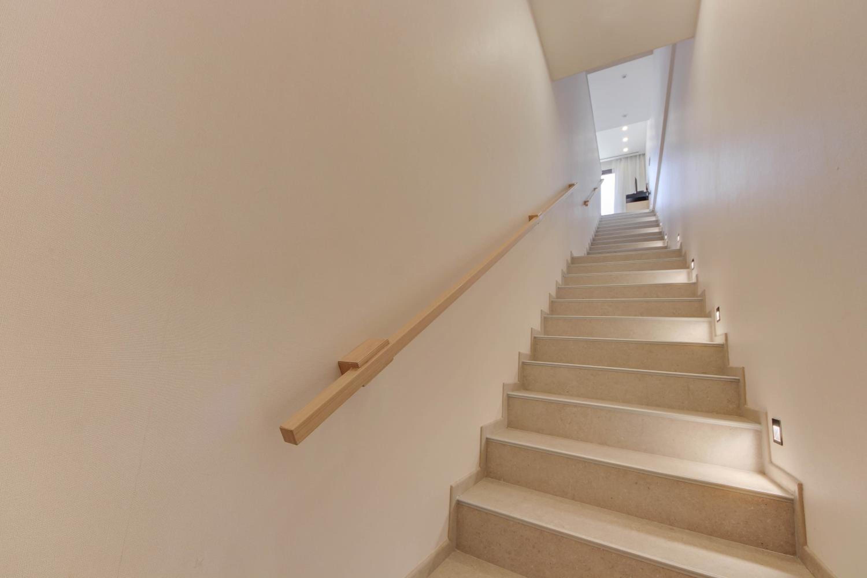 Luxe Getaways Royal Amwaj Palm Jumeirah Resort Apartment Holiday Home