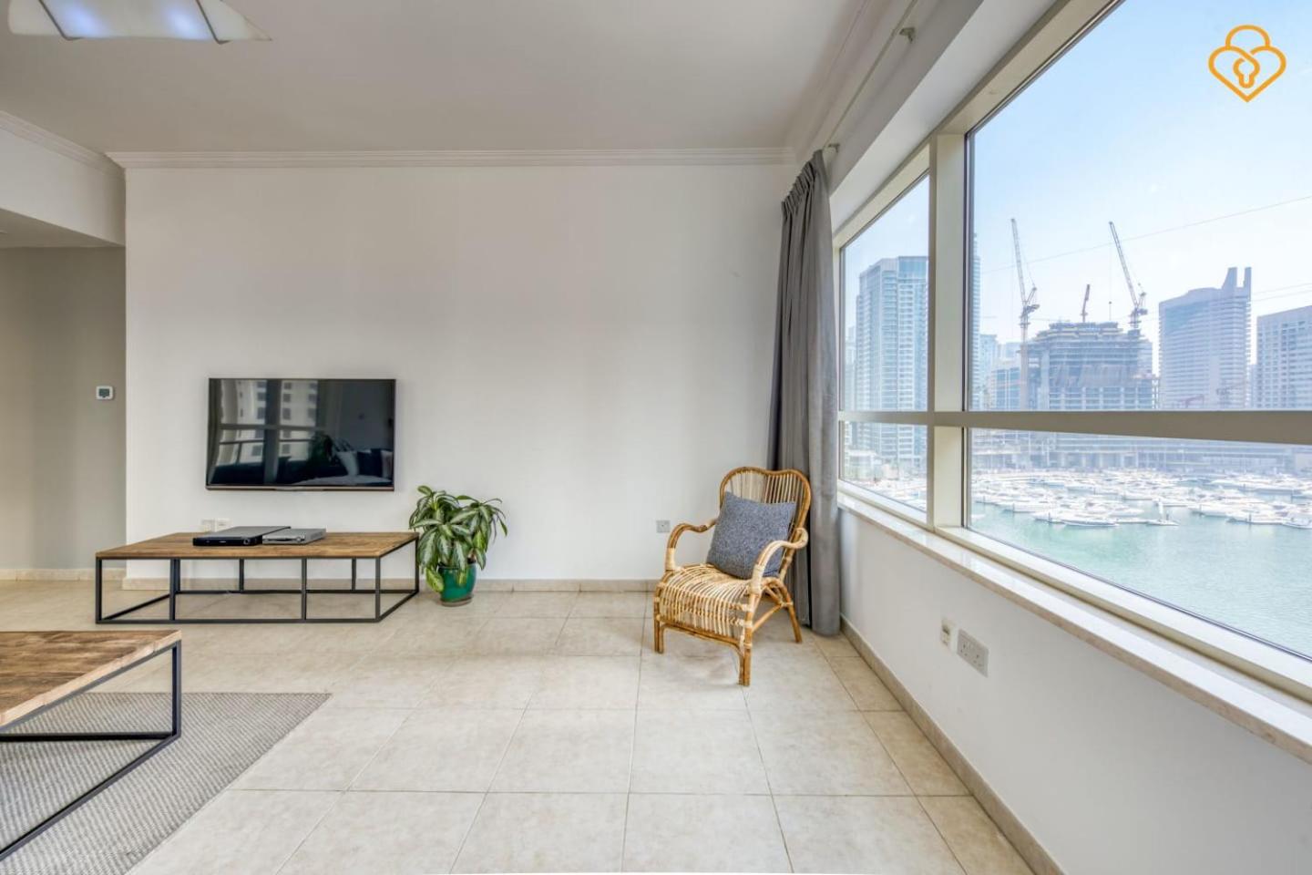 Keysplease Marina View 2 B/R Upgraded Apt near metro, Sahab Tower Dubai Marina