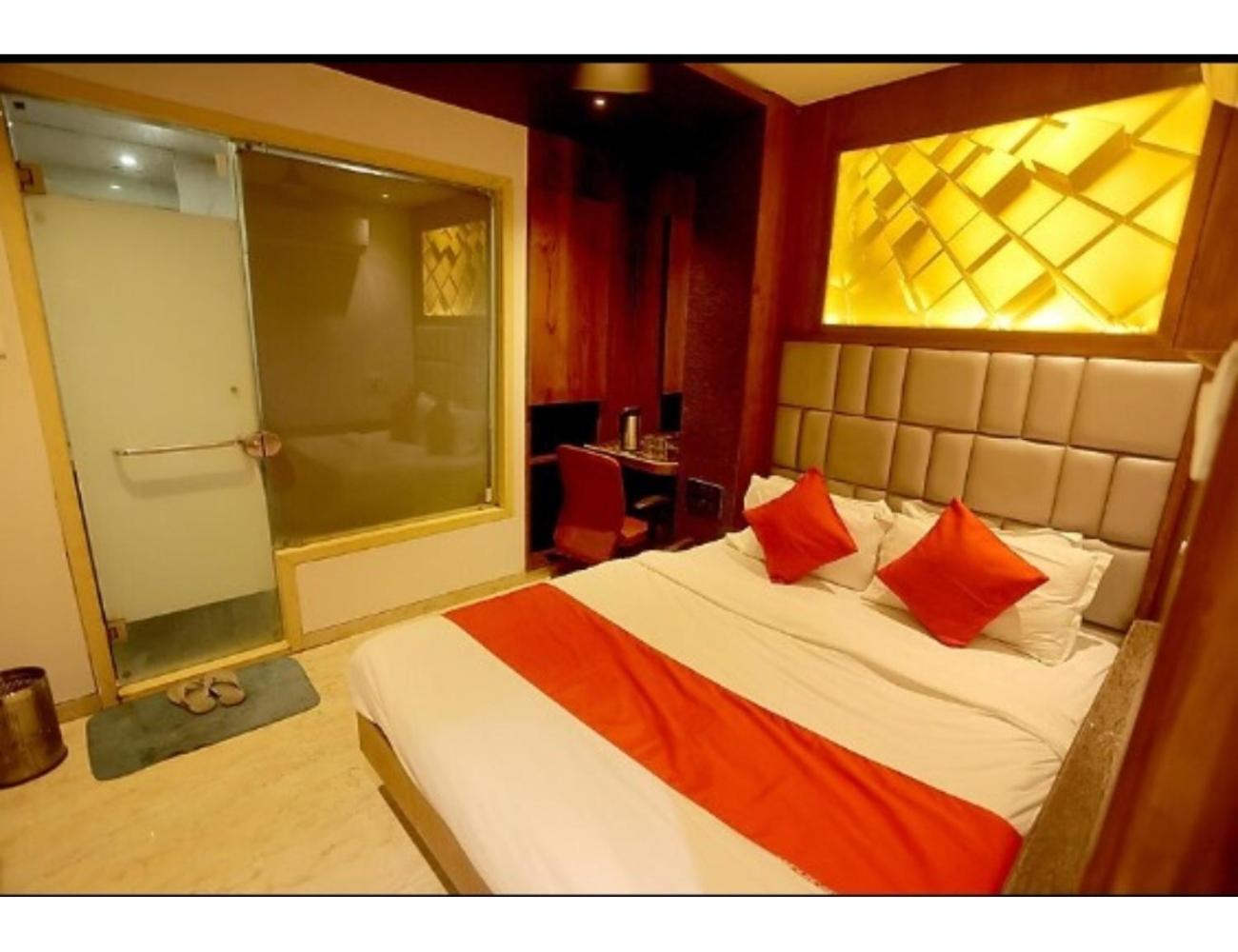 Hotel Relax Inn, Surat, Gujarat