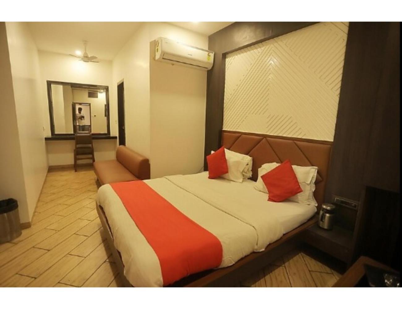 Hotel Relax Inn, Surat, Gujarat