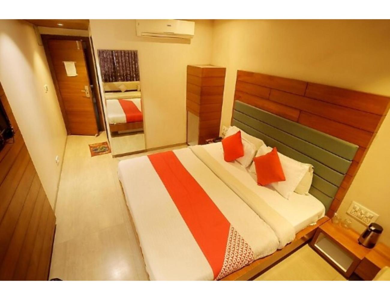 Hotel Relax Inn, Surat, Gujarat