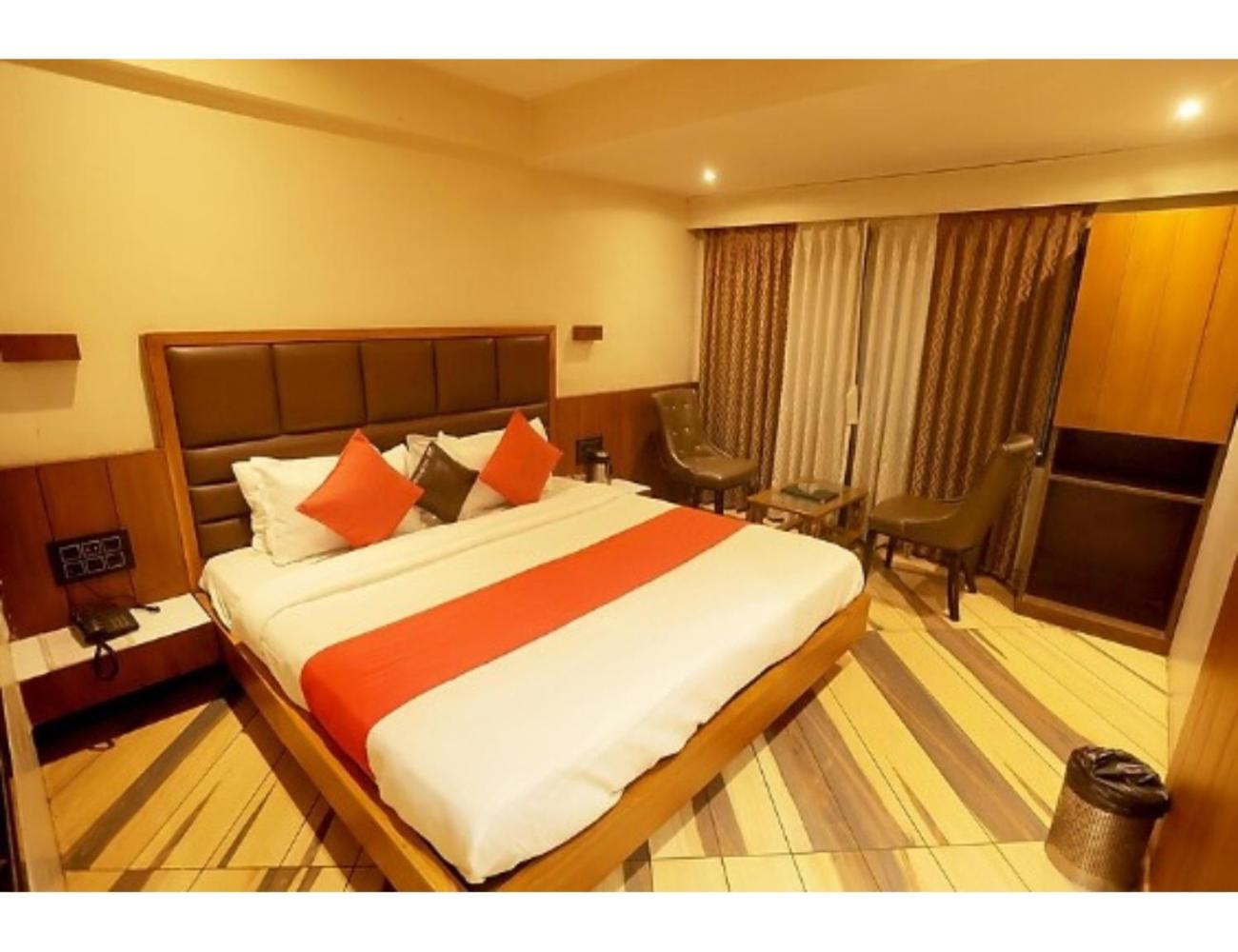 Hotel Relax Inn, Surat, Gujarat