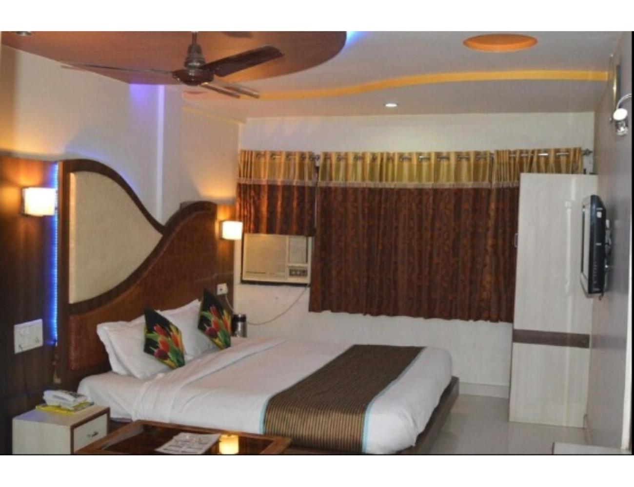 Hotel Relax Inn, Surat, Gujarat