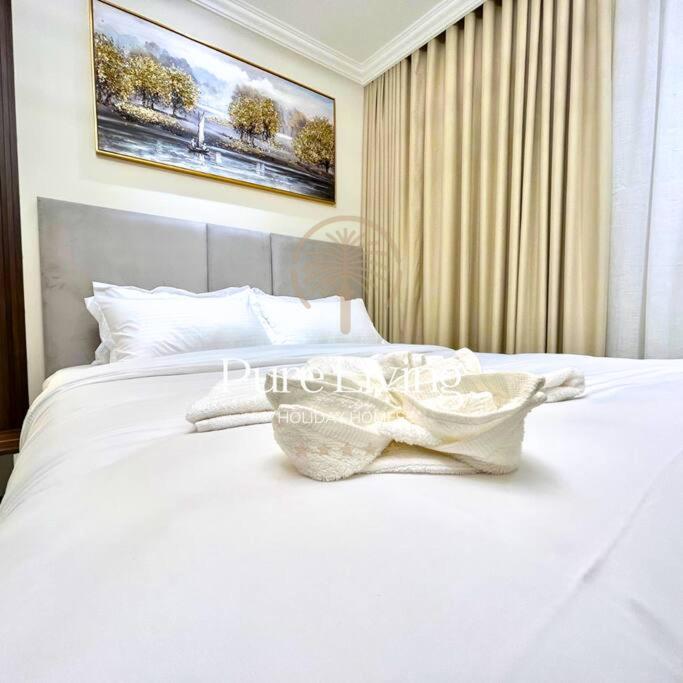 Pure Living - Magnificent Studio With Views of Burj Khalifa