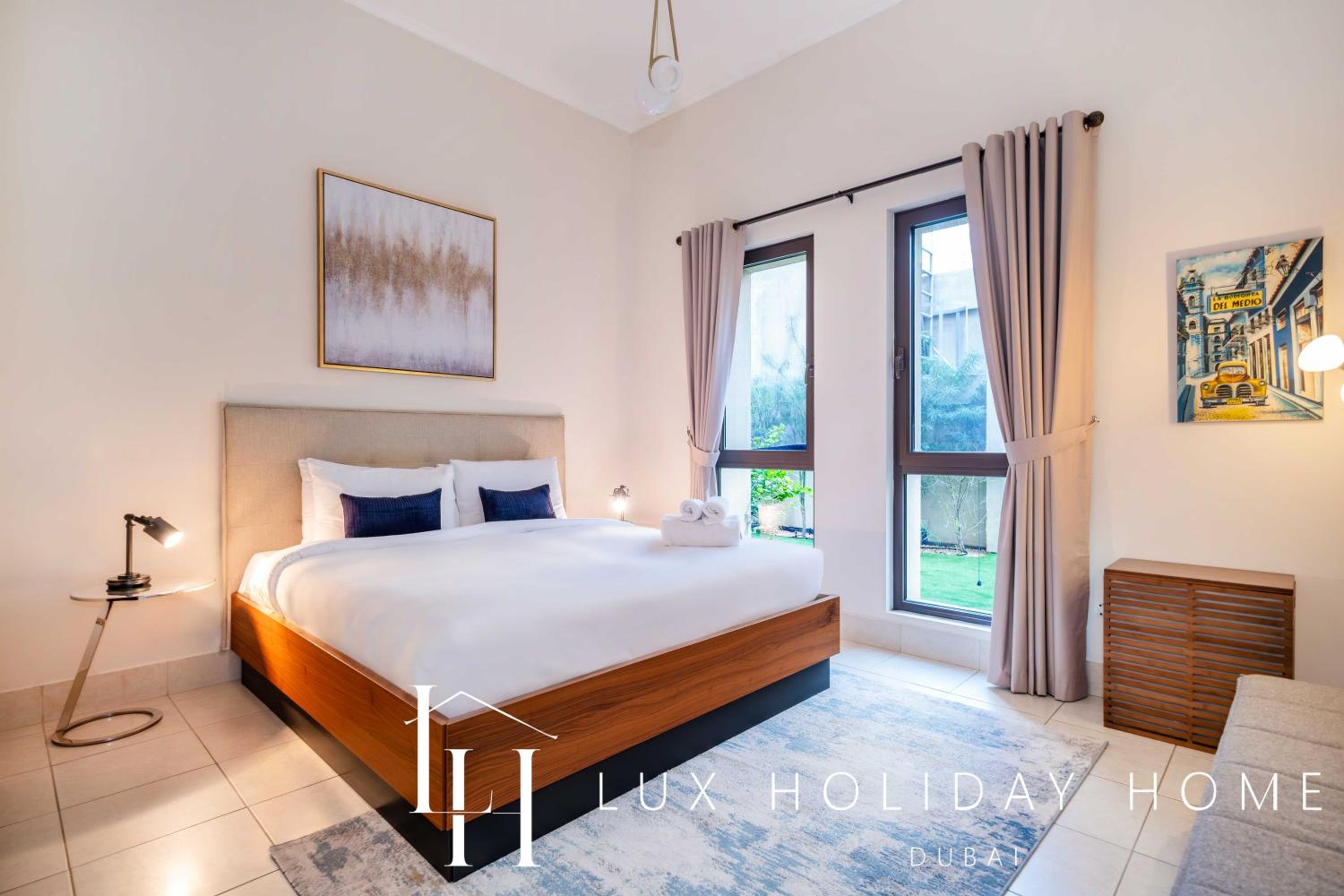 LUX The Burj Khalifa View Garden Suite