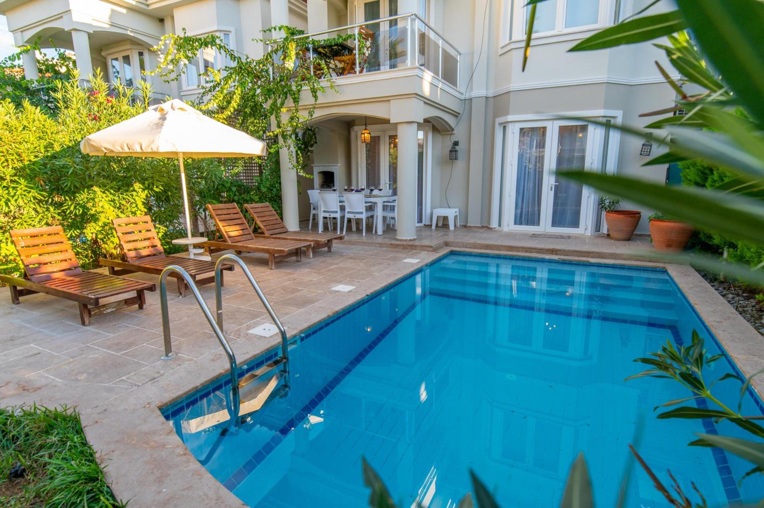 Sunset Beach Villas and Apartments - Image 128