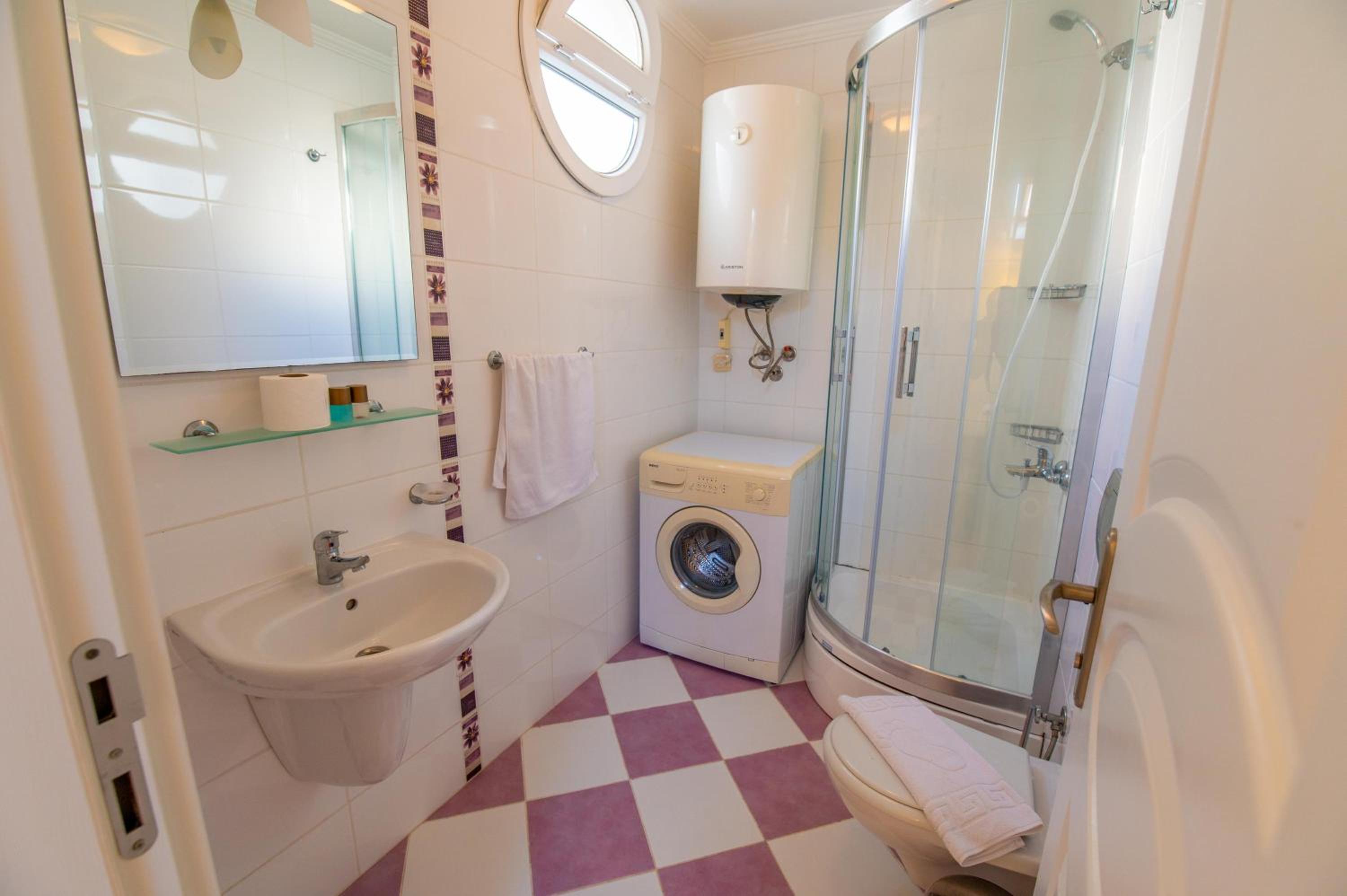 Sunset Beach Villas and Apartments - Image 221