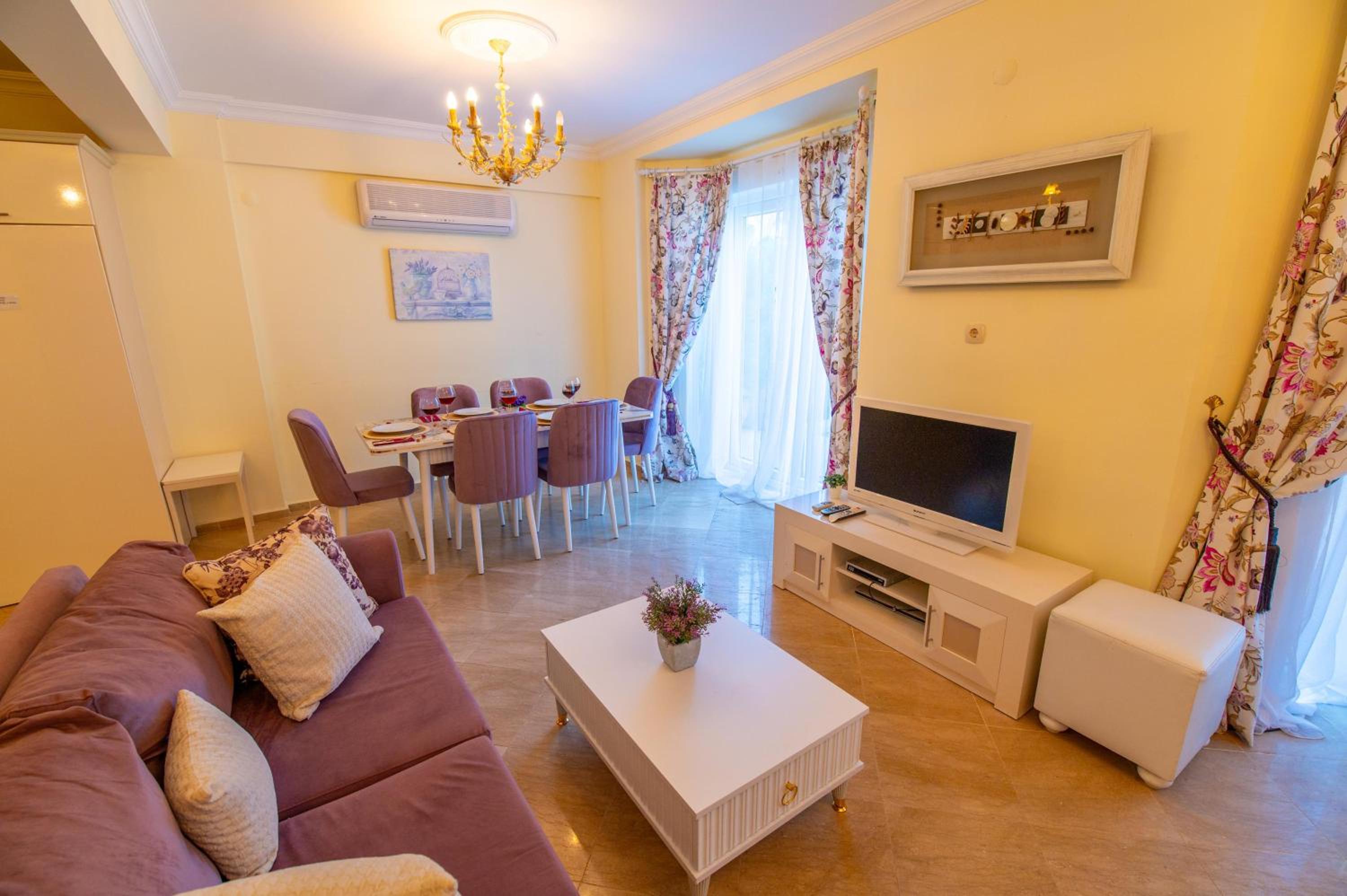 Sunset Beach Villas and Apartments - Image 41