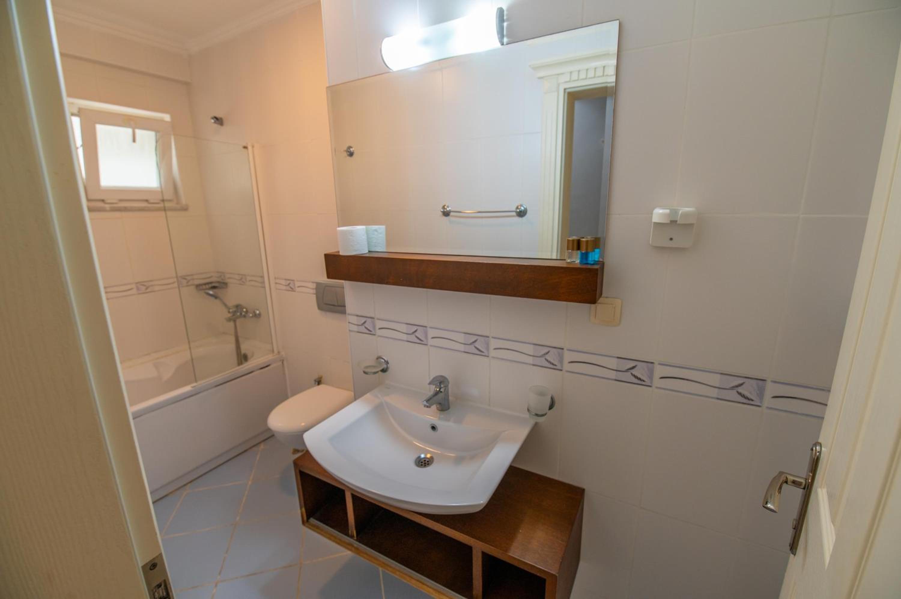 Sunset Beach Villas and Apartments - Image 237