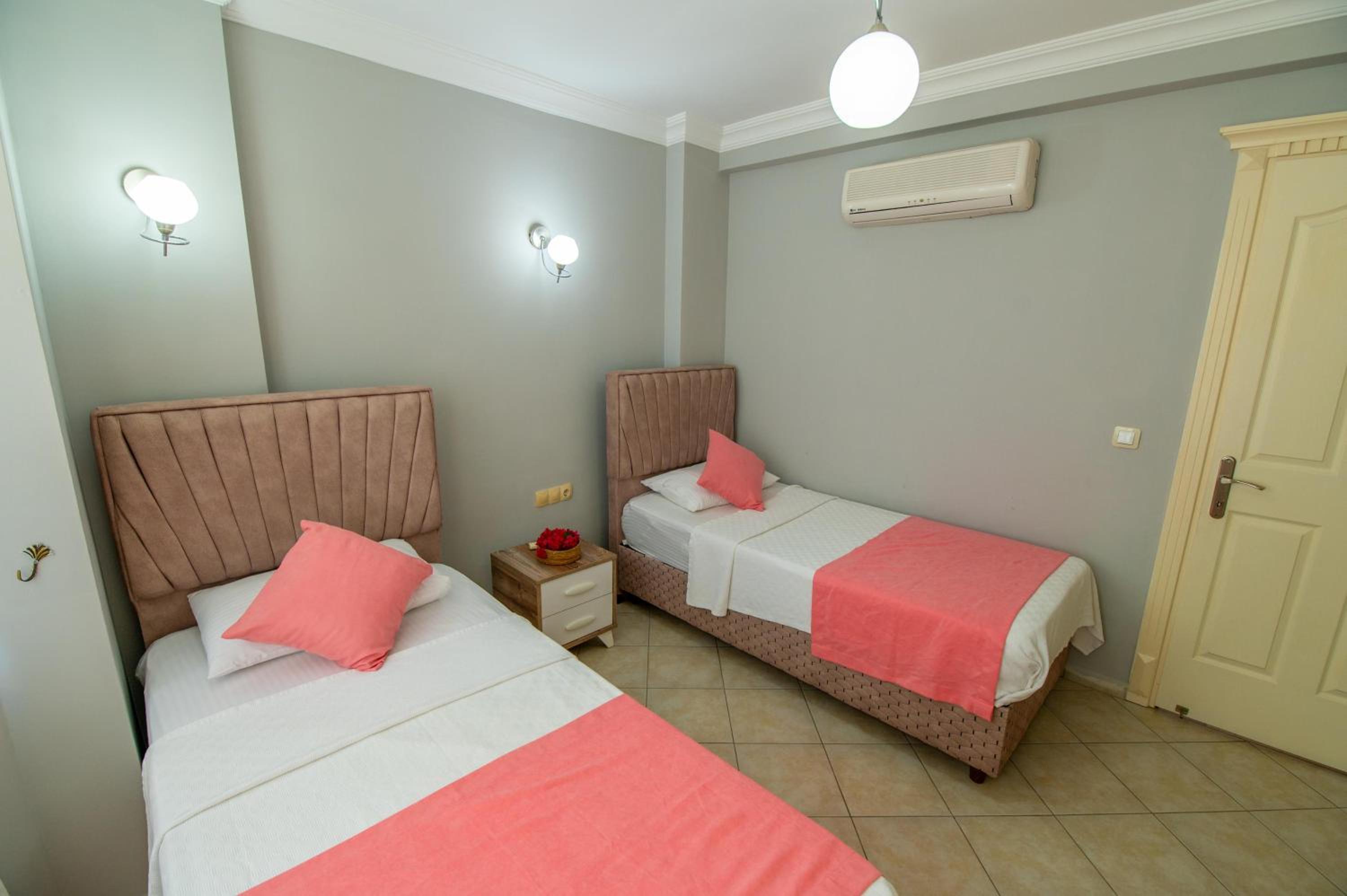 Sunset Beach Villas and Apartments - Image 71