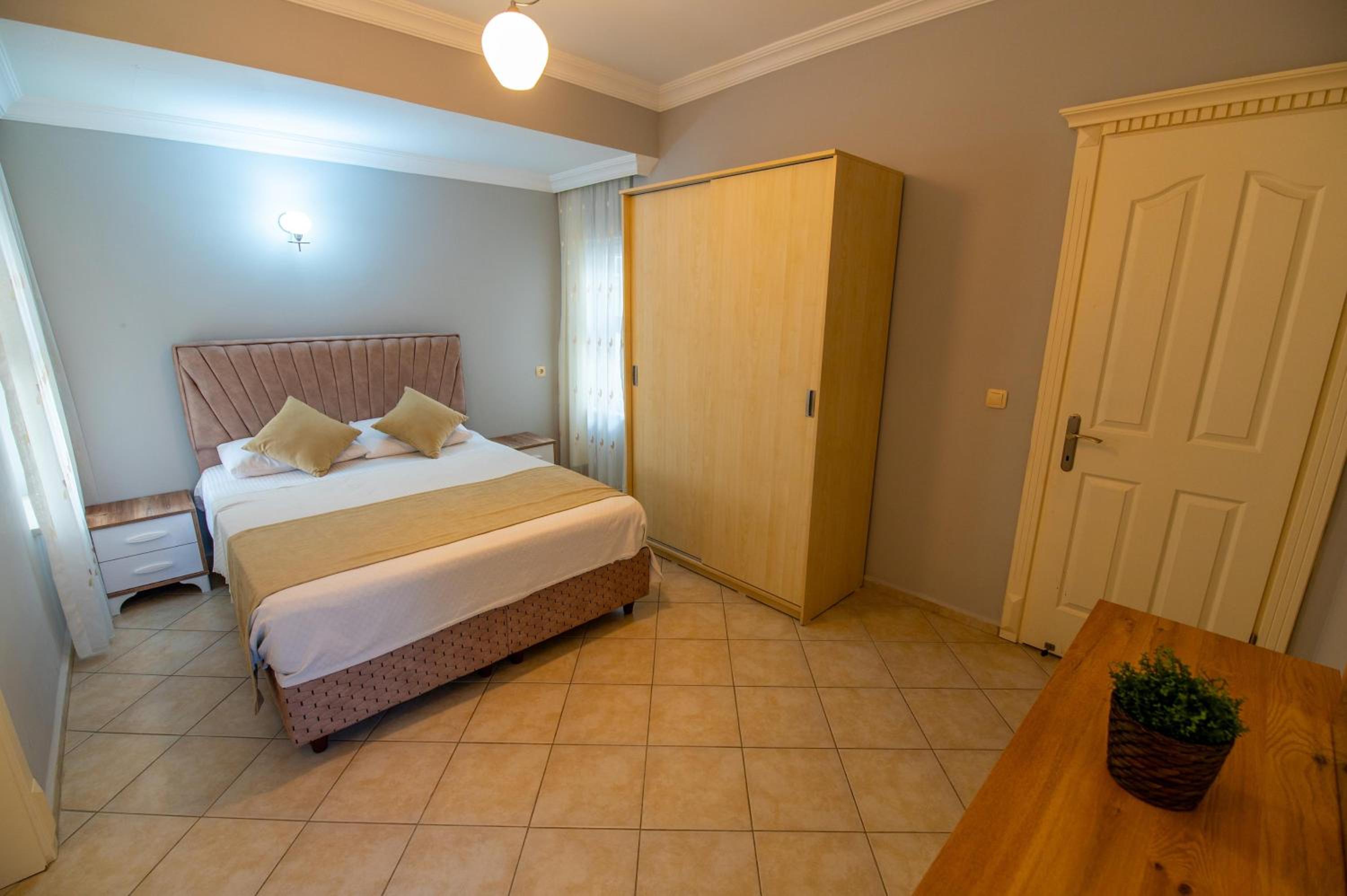 Sunset Beach Villas and Apartments - Image 60