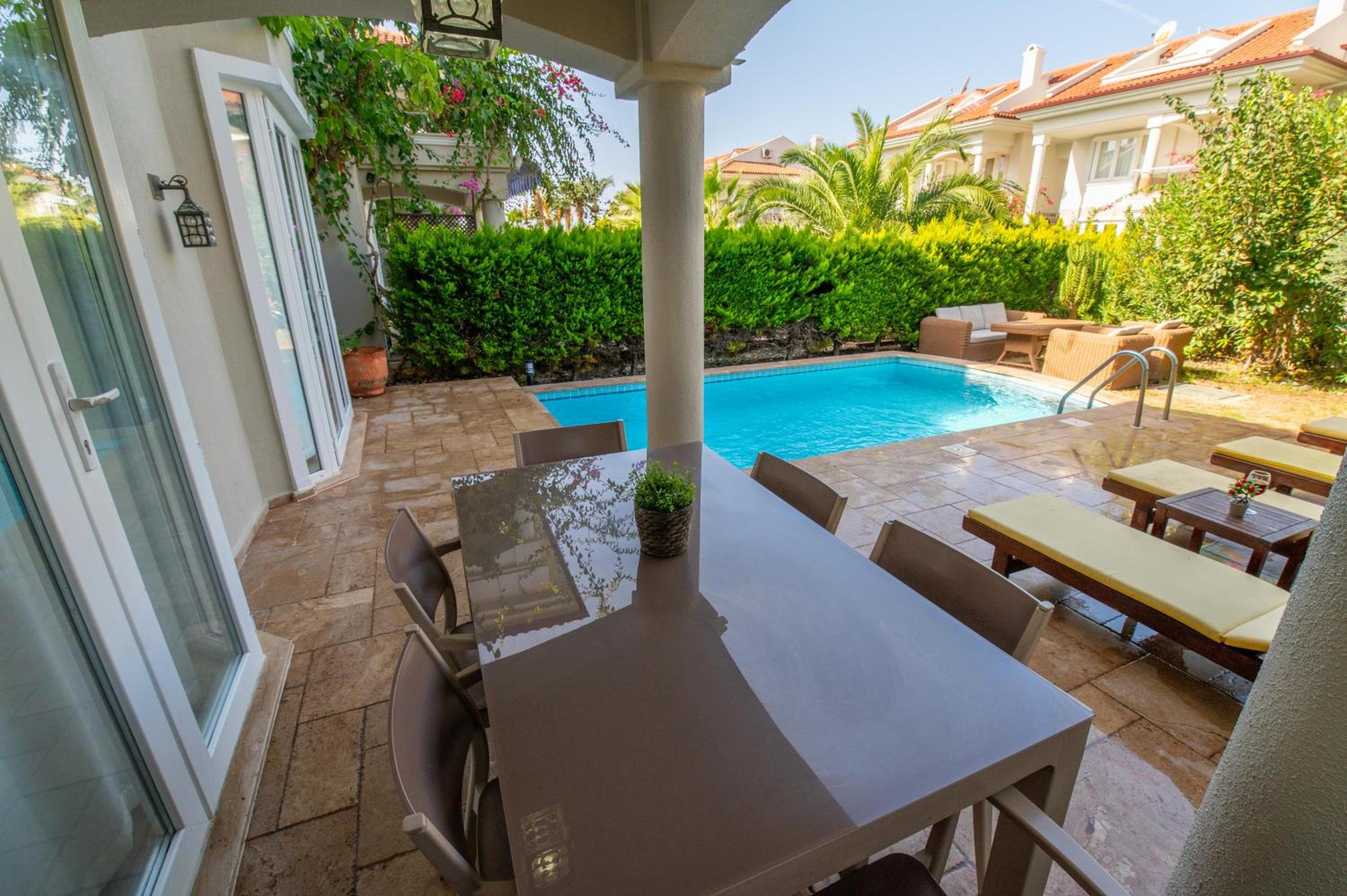 Sunset Beach Villas and Apartments - Image 135