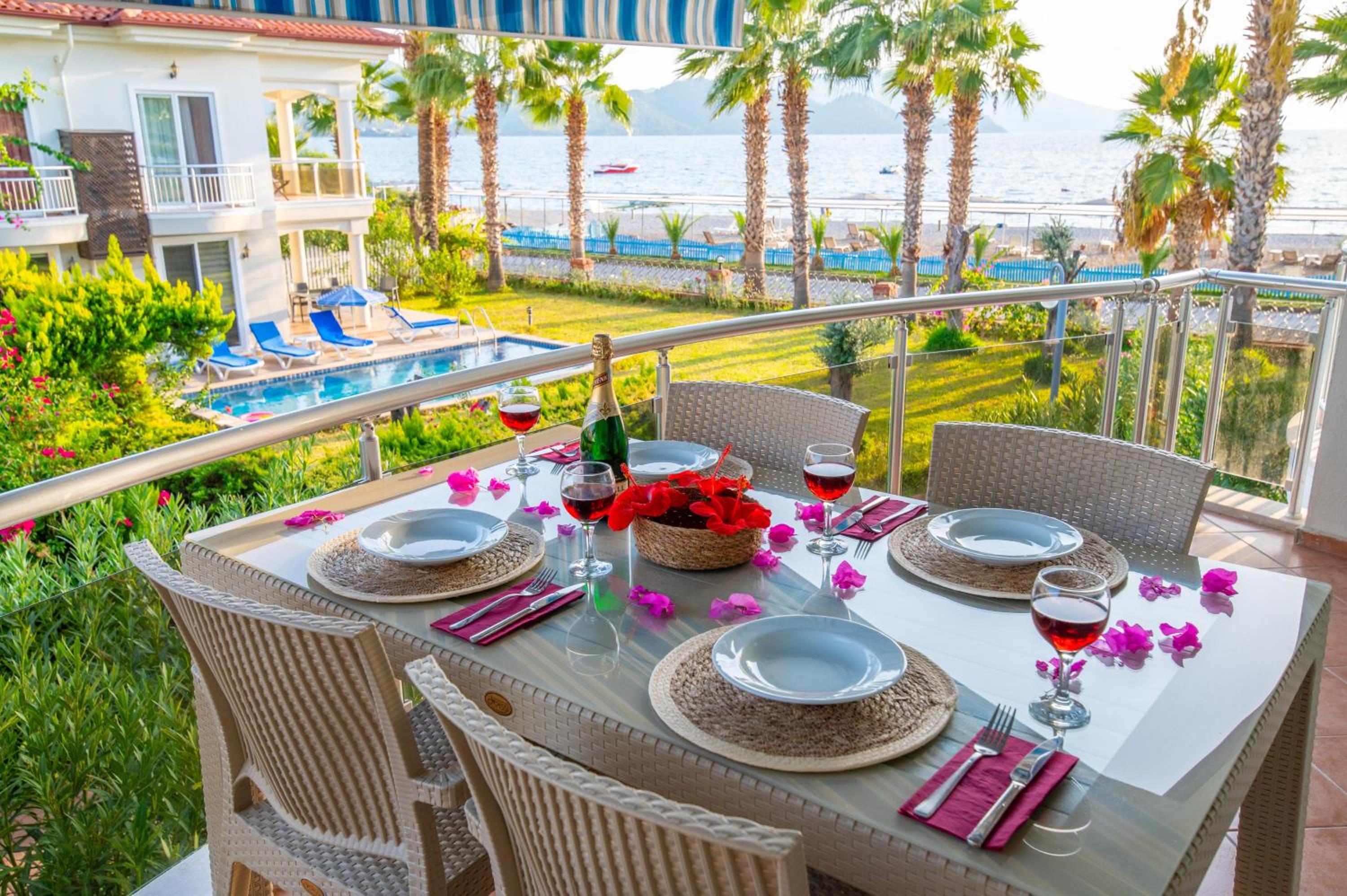 Sunset Beach Villas and Apartments - Image 11