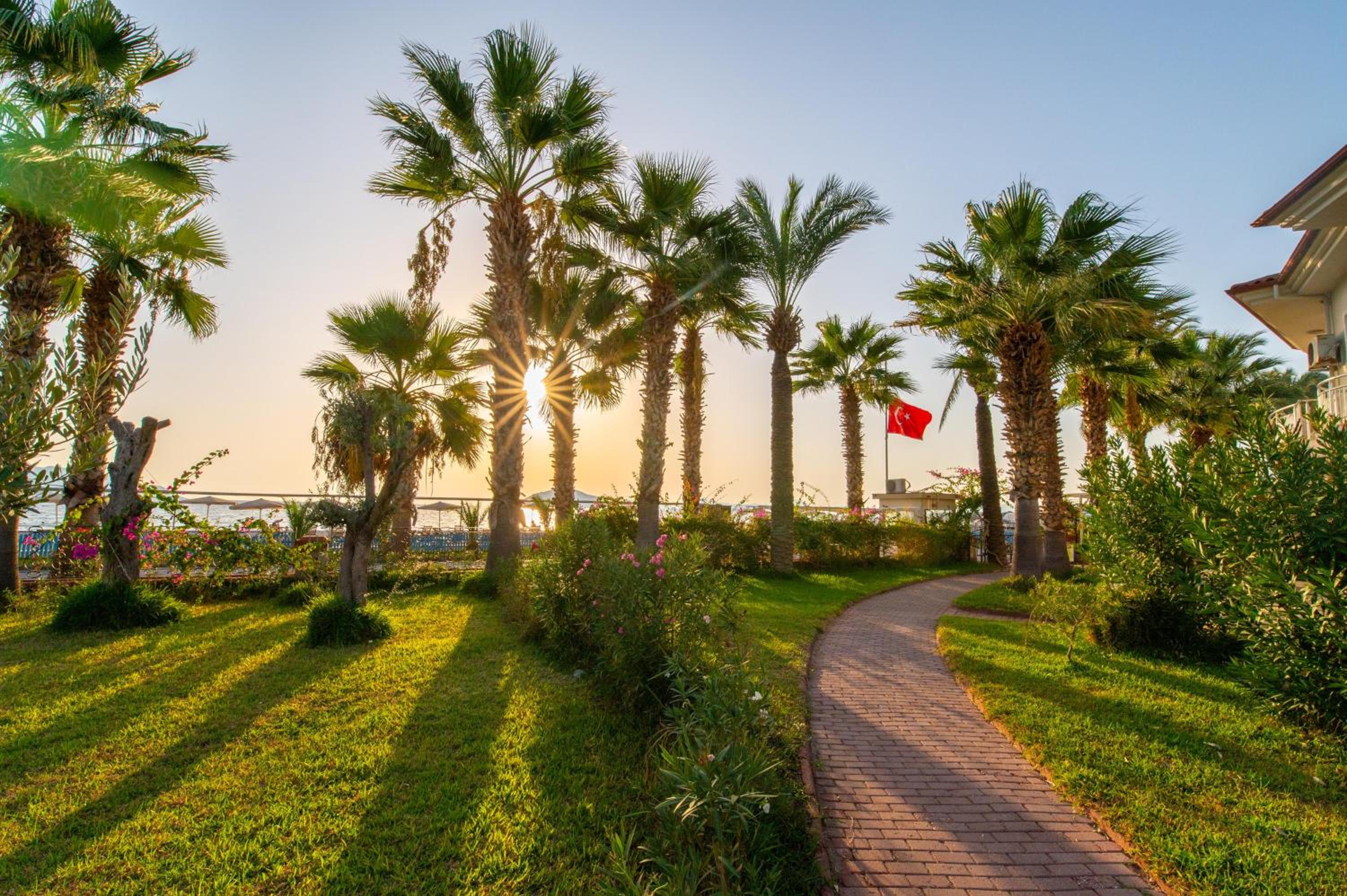 Sunset Beach Villas and Apartments - Image 137