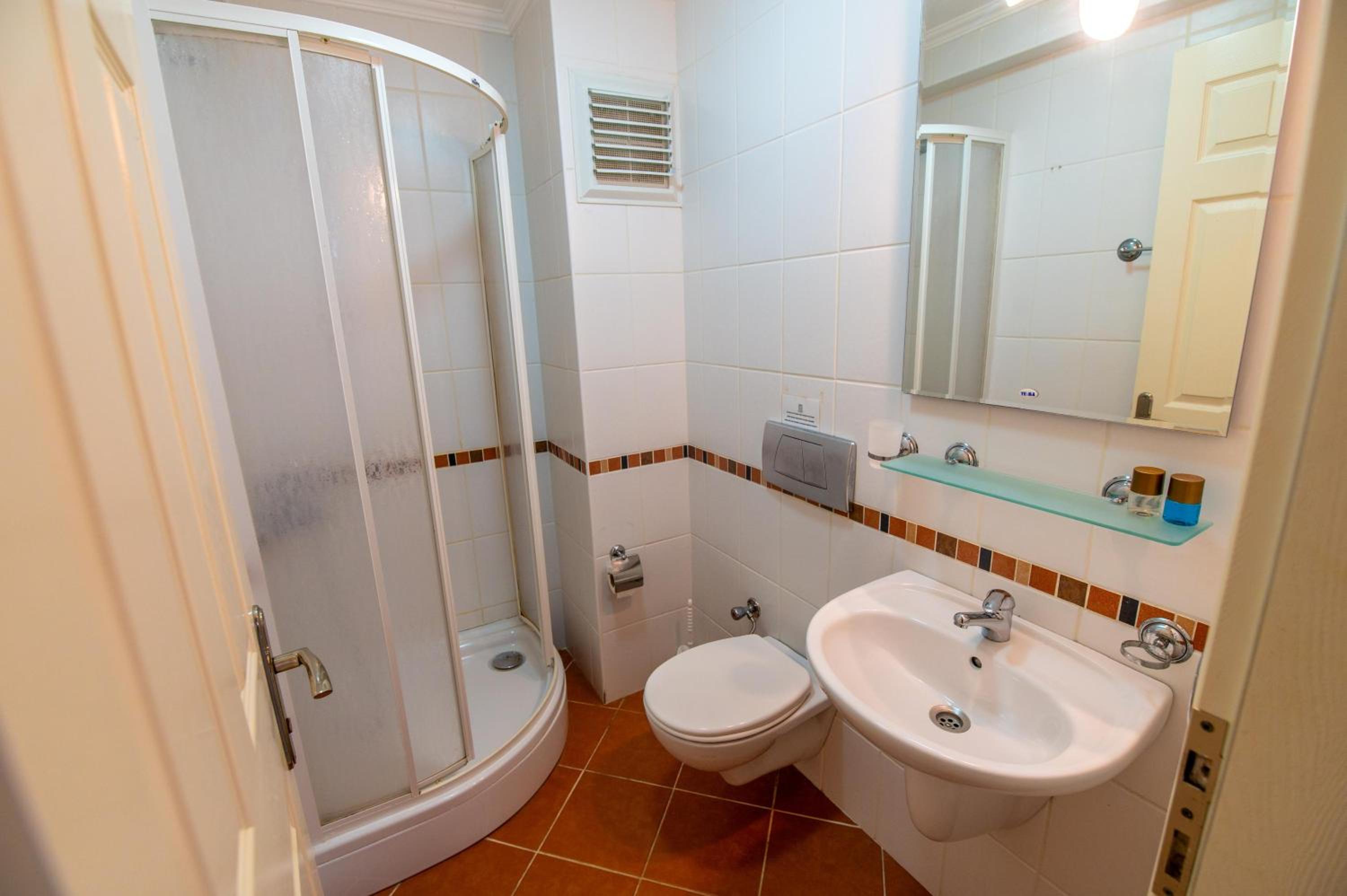 Sunset Beach Villas and Apartments - Image 236