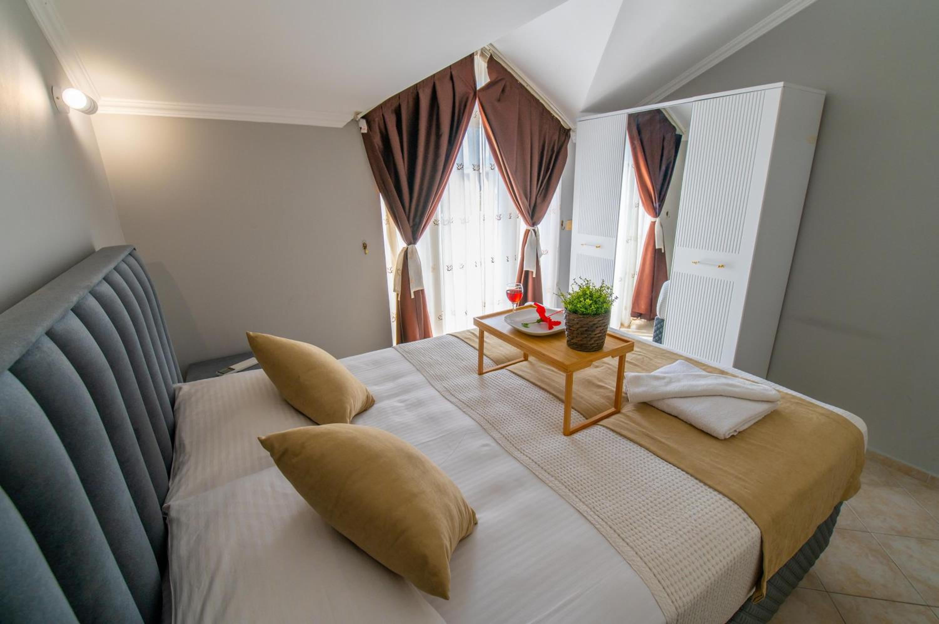 Sunset Beach Villas and Apartments - Image 81