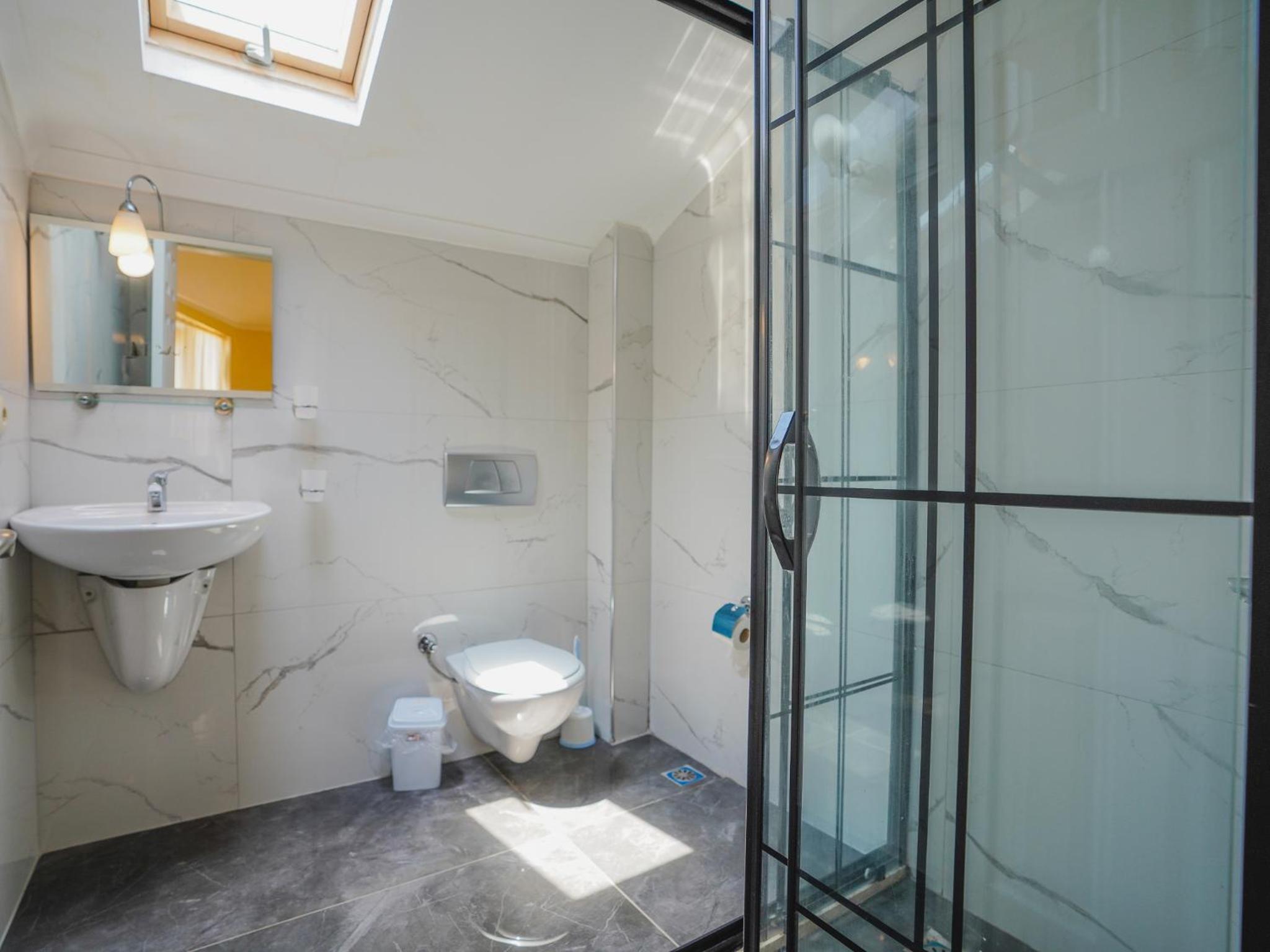 Sunset Beach Villas and Apartments - Image 100