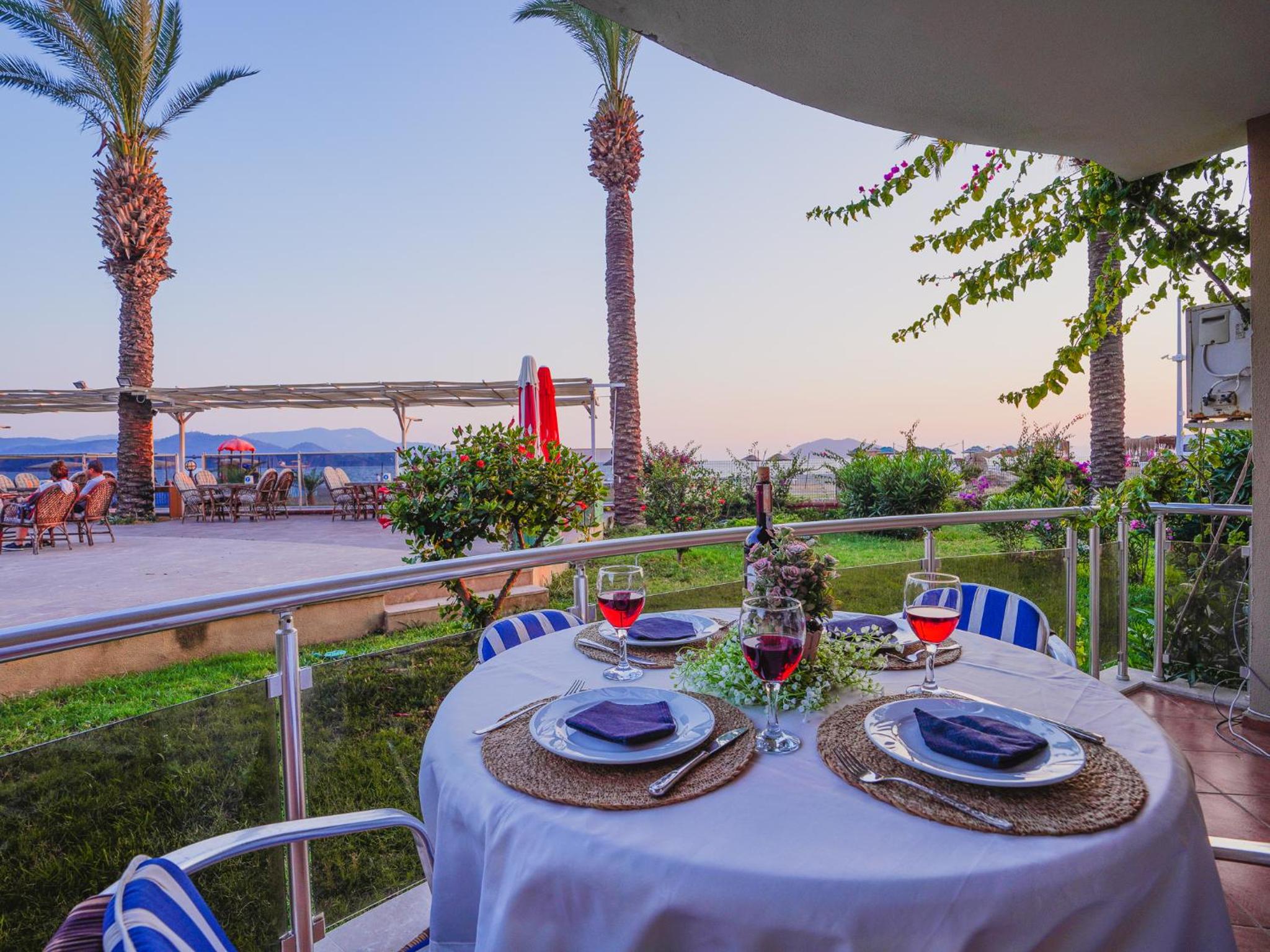 Sunset Beach Villas and Apartments - Image 10