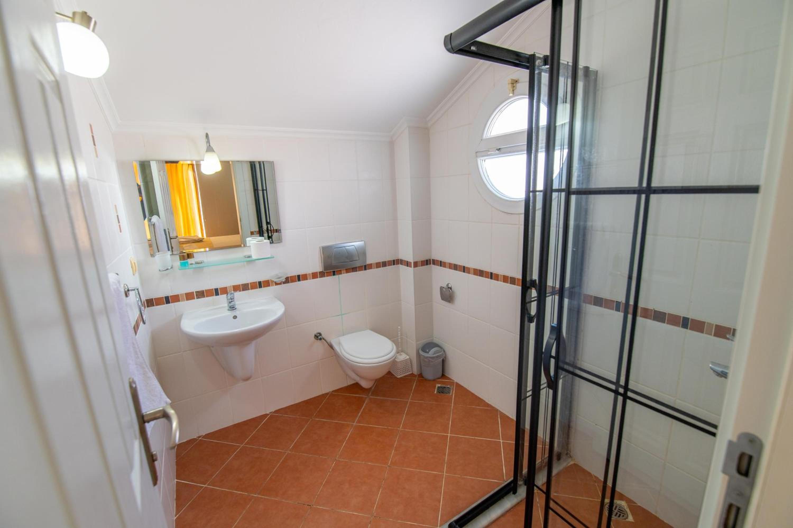 Sunset Beach Villas and Apartments - Image 101