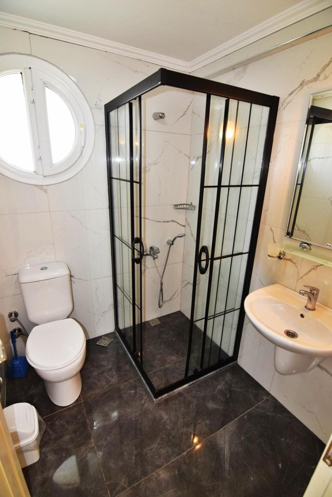 Sunset Beach Villas and Apartments - Image 102