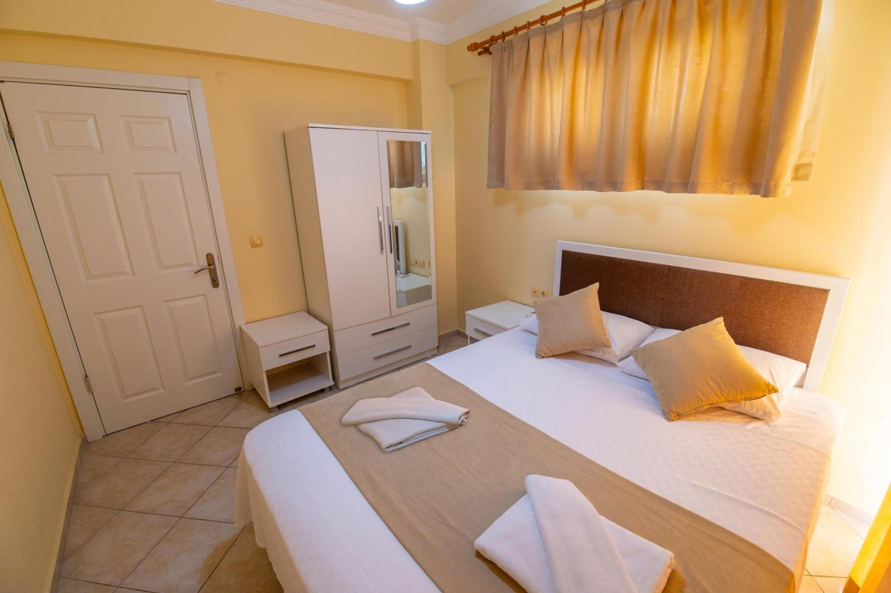 Sunset Beach Villas and Apartments - Image 219