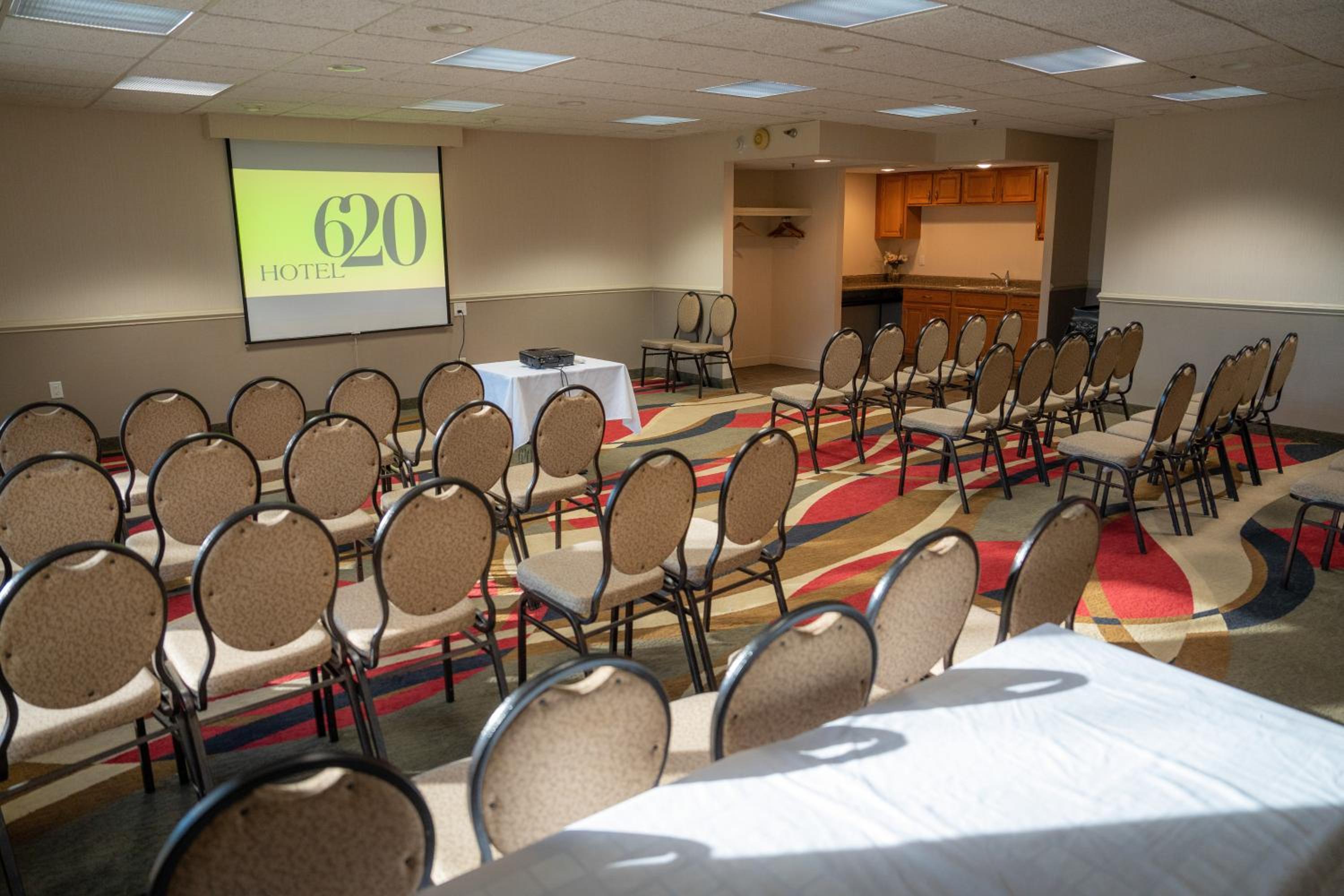 Hagerstown Vacations - Hotel 620 - Property Image 11