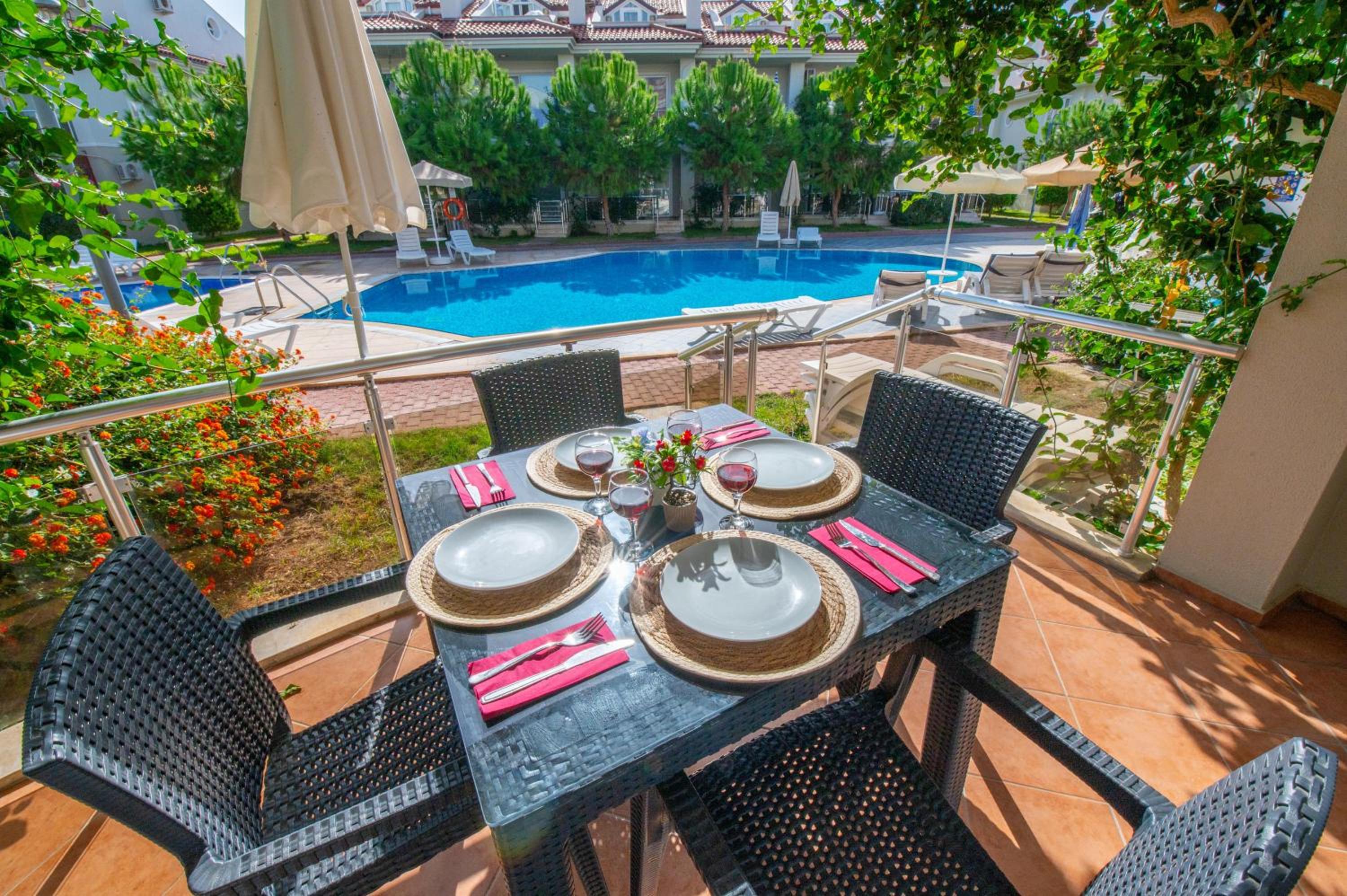 Sunset Beach Villas and Apartments - Image 12