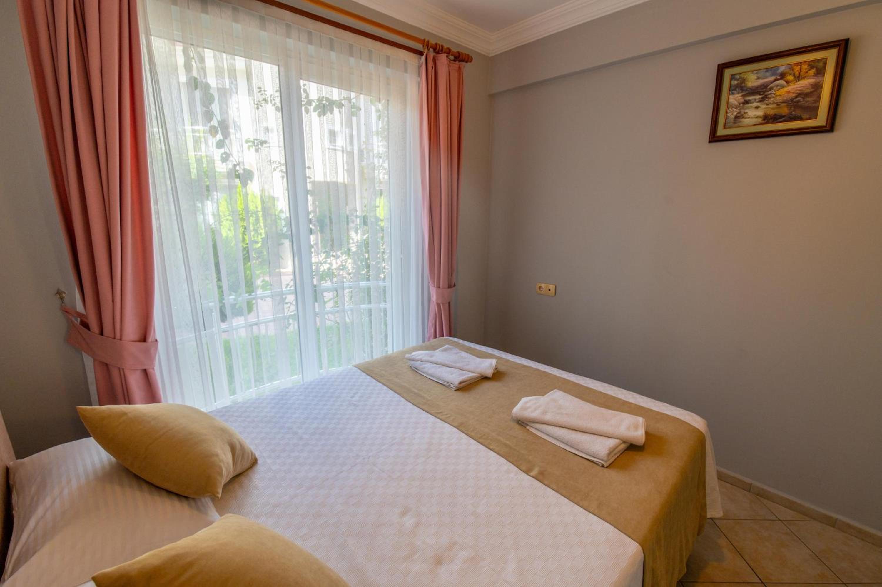 Sunset Beach Villas and Apartments - Image 93