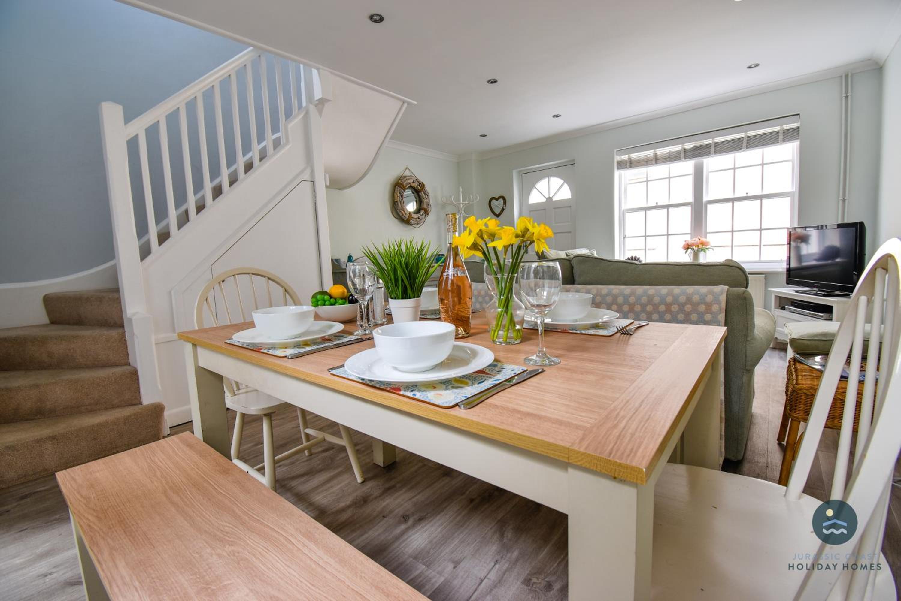 Seashells - Seaside Cottage 100m From Beach view 2