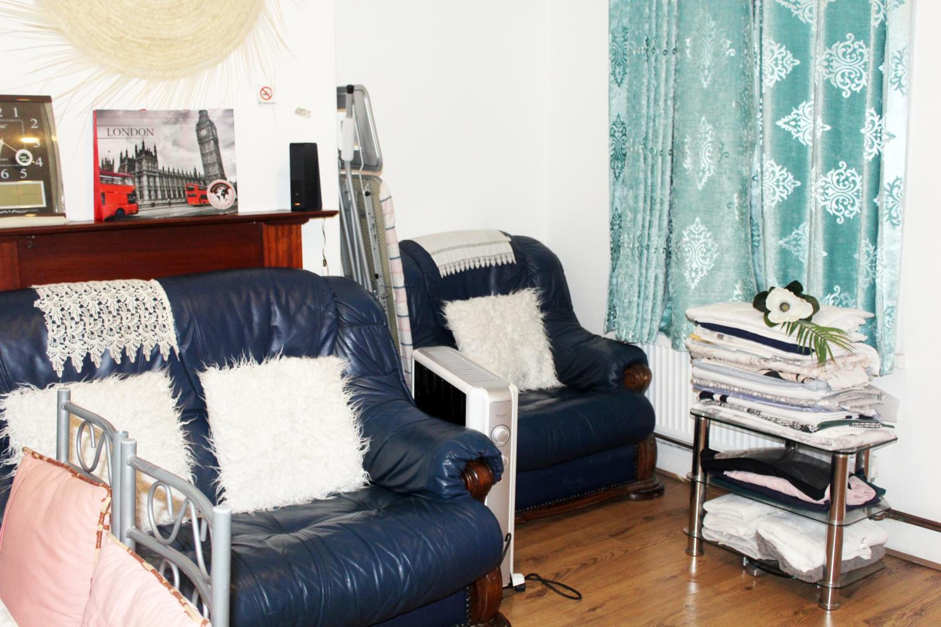 cozy rooms in London Townhouse fast links to Central