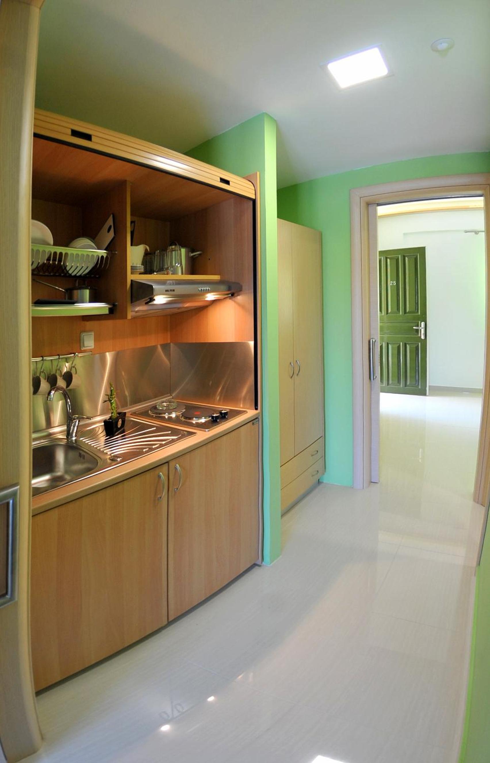 Vliho Bay Suites & Apartments