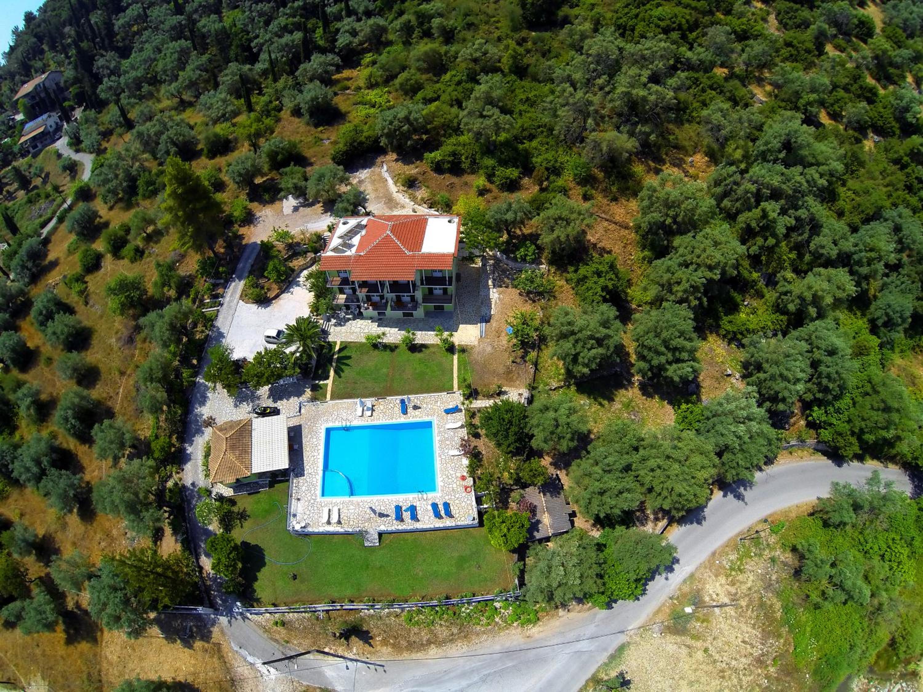 Vliho Bay Suites & Apartments