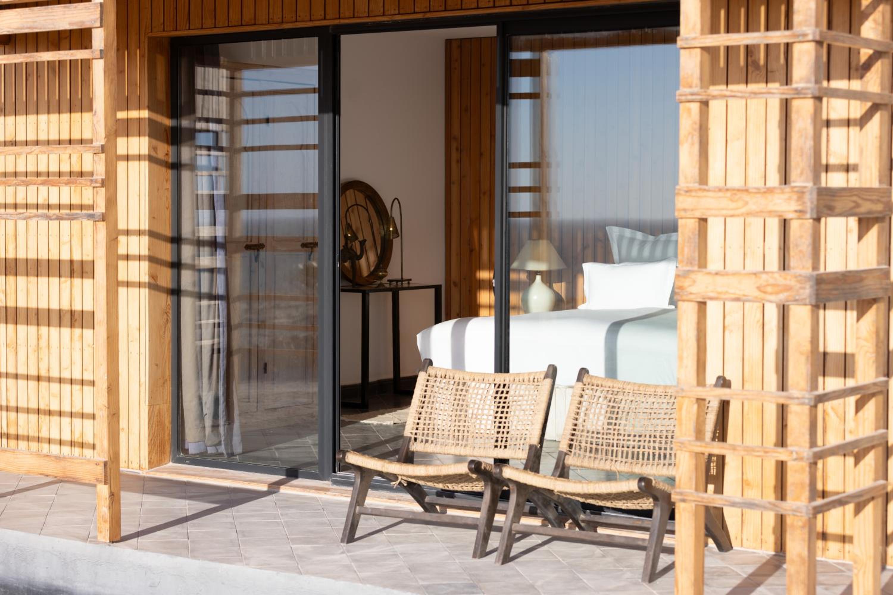 Balcony & Terrace