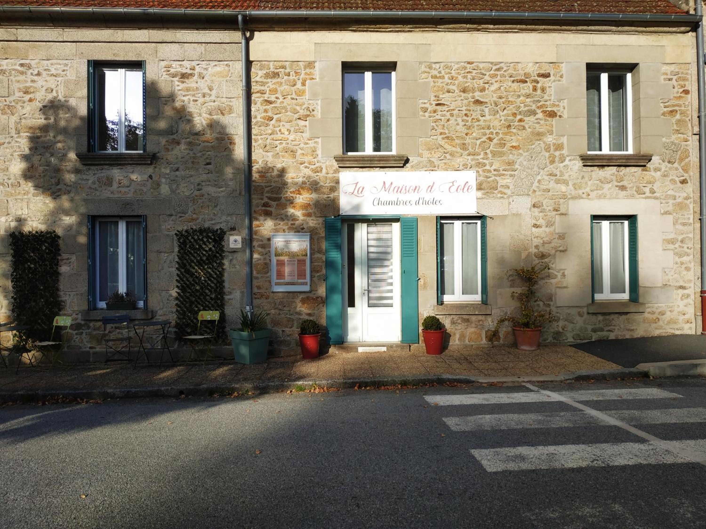 Photo 12