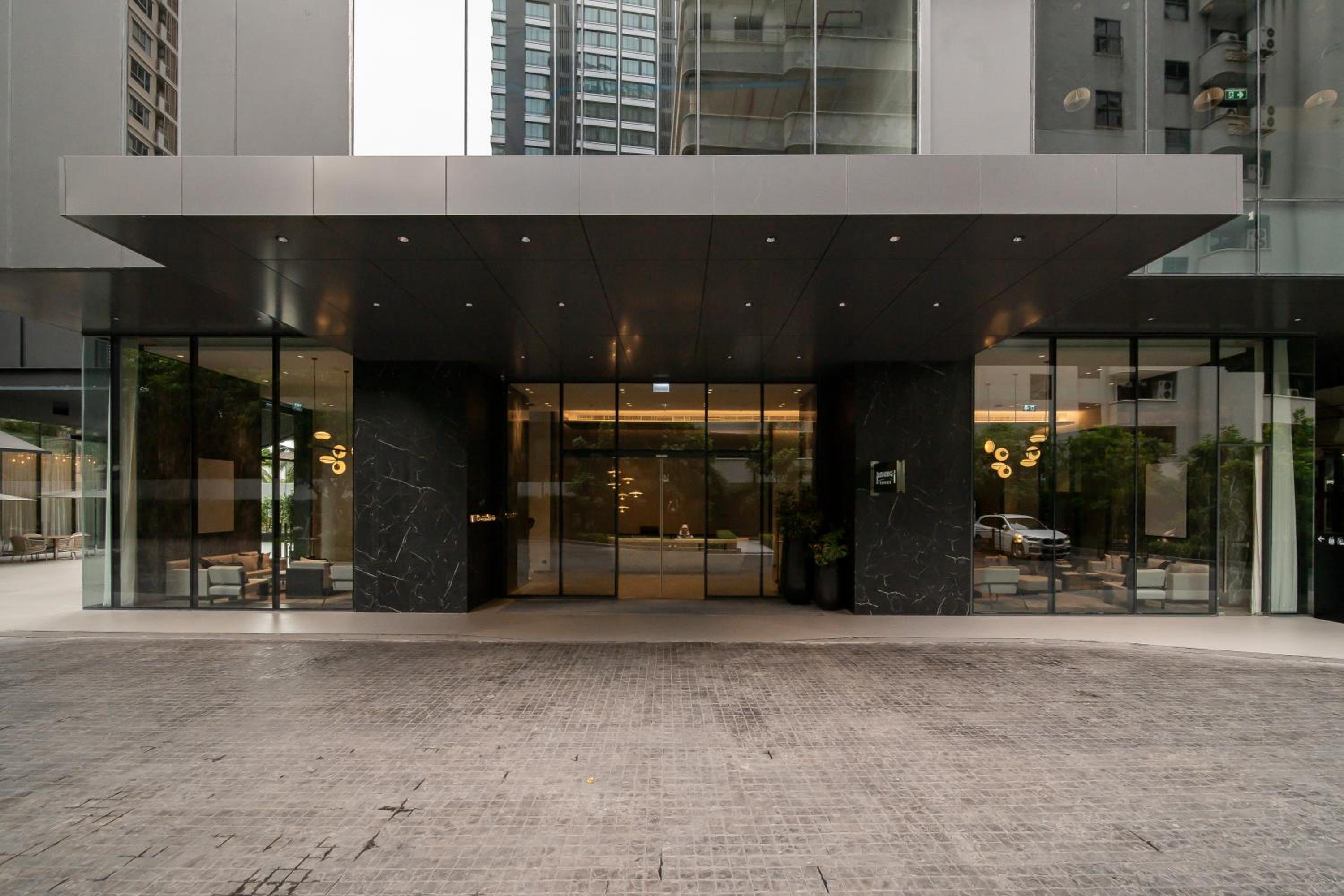 Staybridge Suites Bangkok Sukhumvit by IHG 3