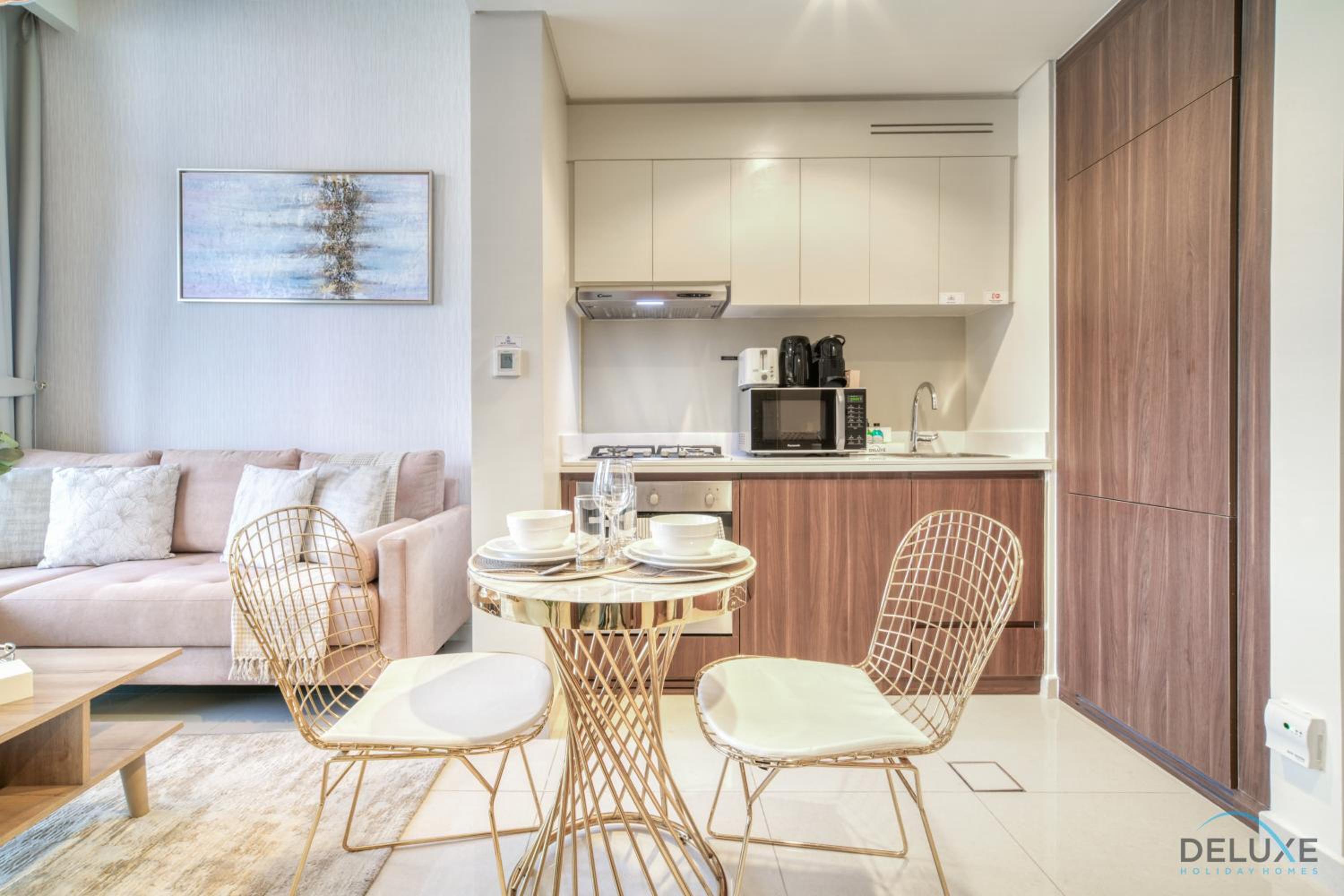 Lavish 1BR at Reva Residences Business Bay by Deluxe Holiday Homes