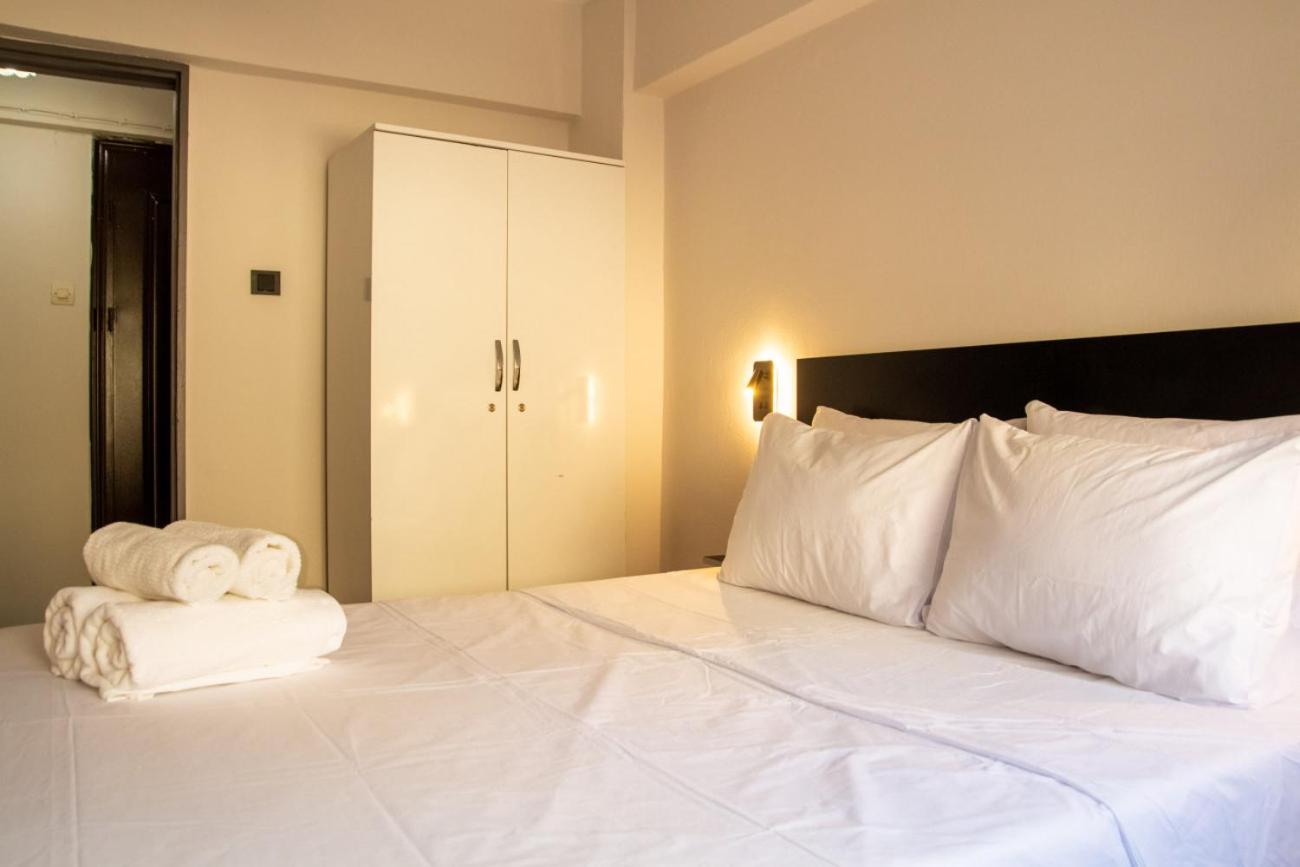 Vibrant and Central Flat near Kordon in Alsancak photo 4