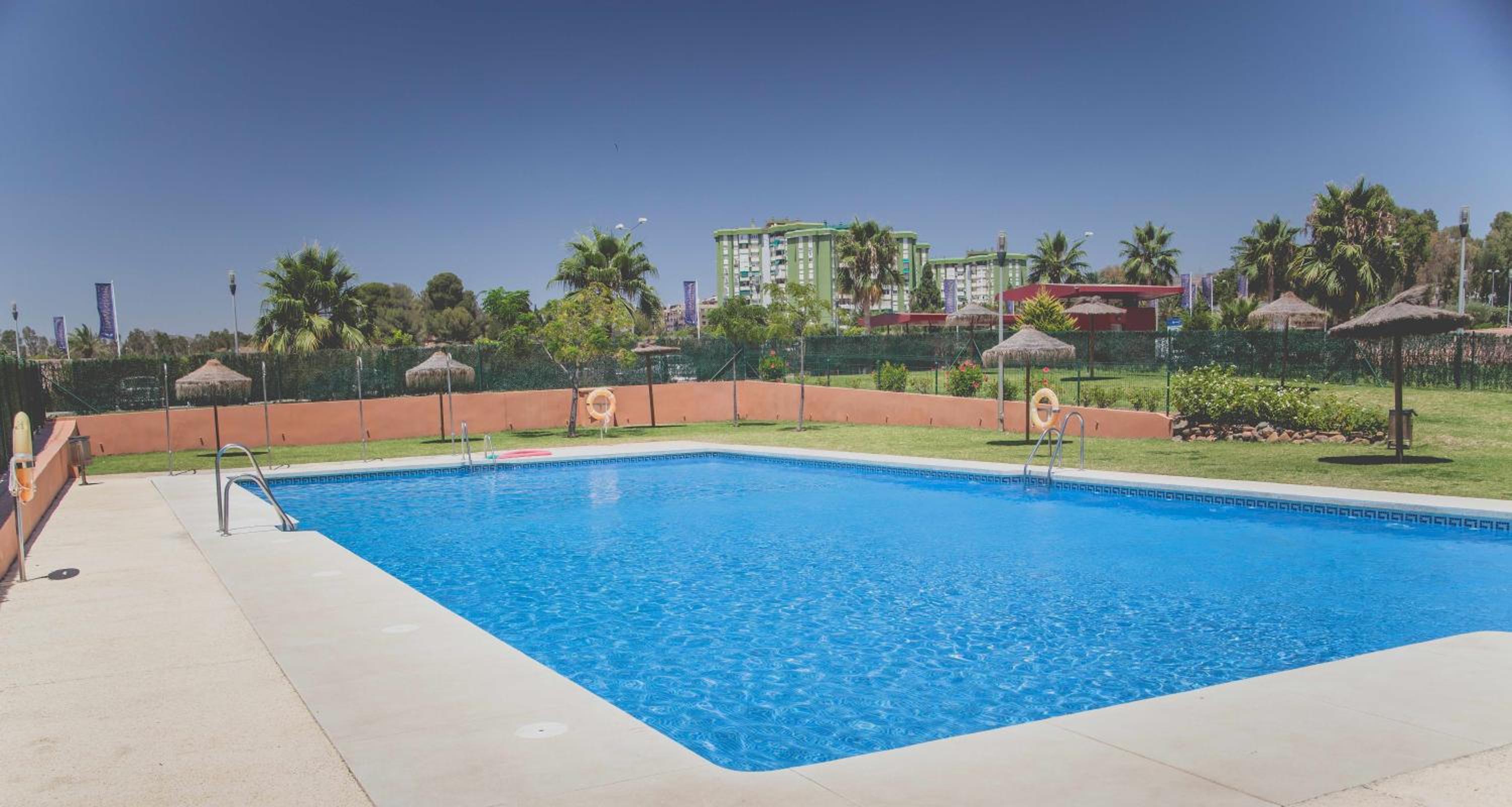 Apartamento Teatinos, Metro, Free Parking & Pool