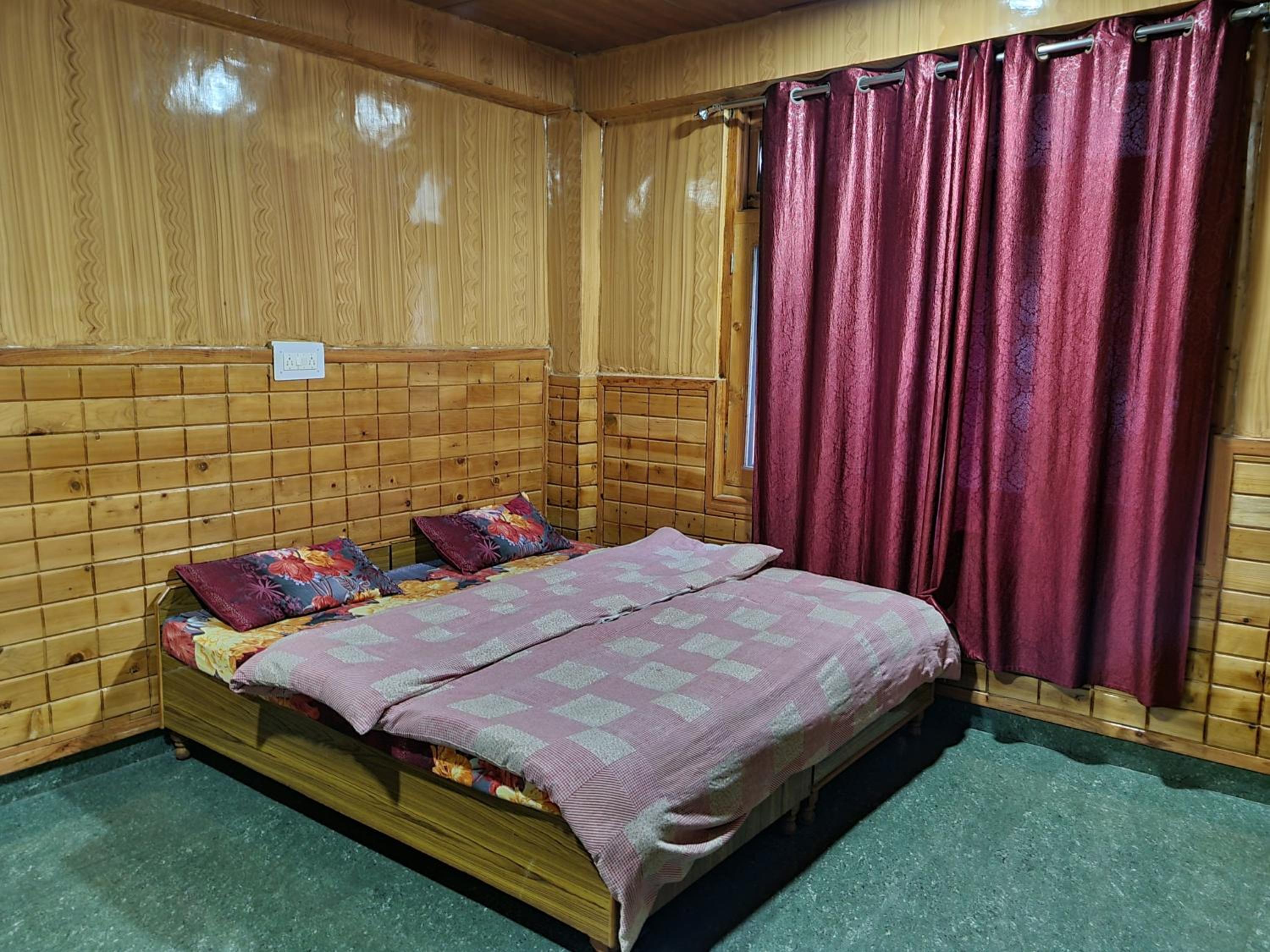 Shanti guest house chojh