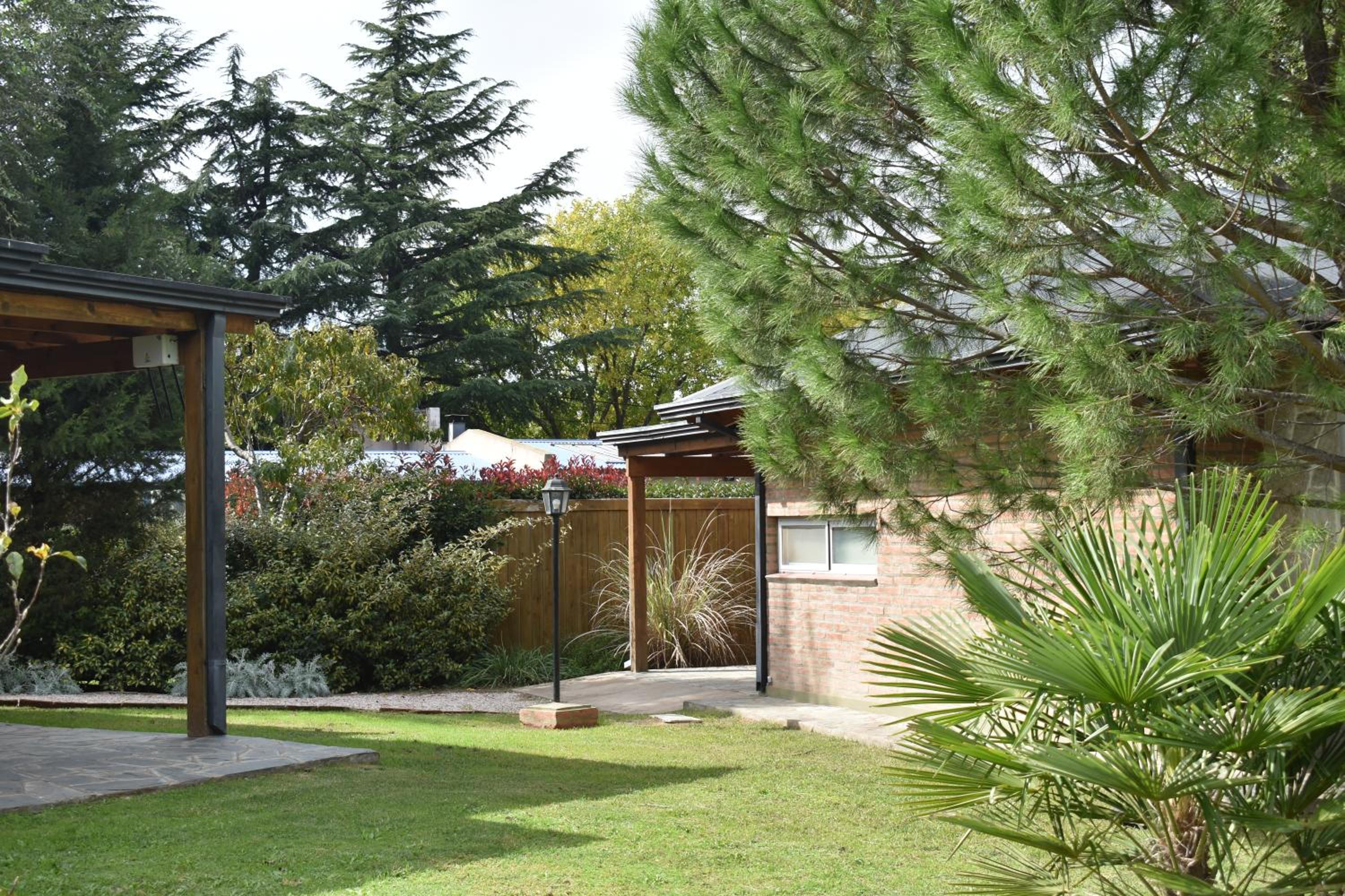 Cabañas Latitud 38.15