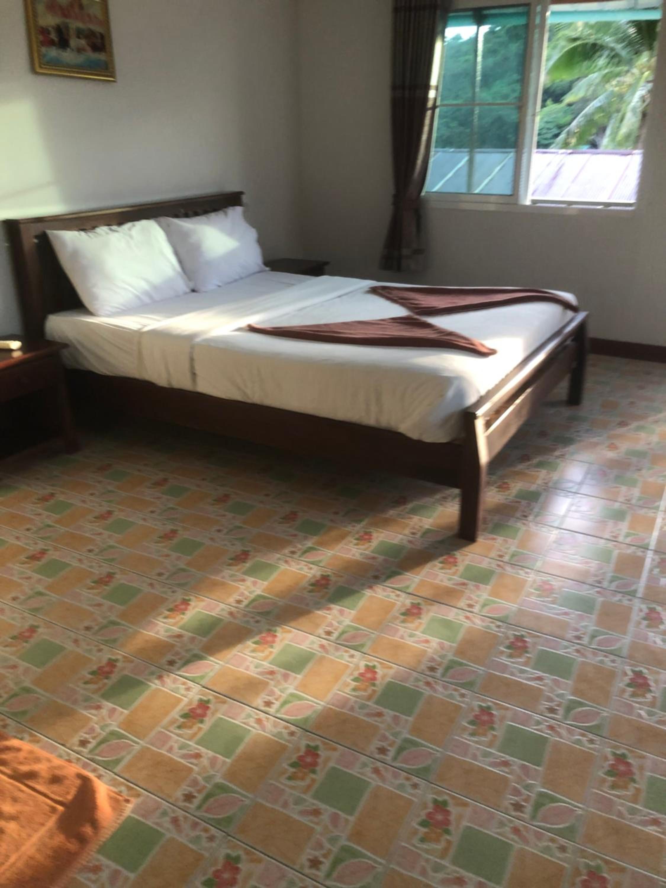 Phi Phi Sand Sea House