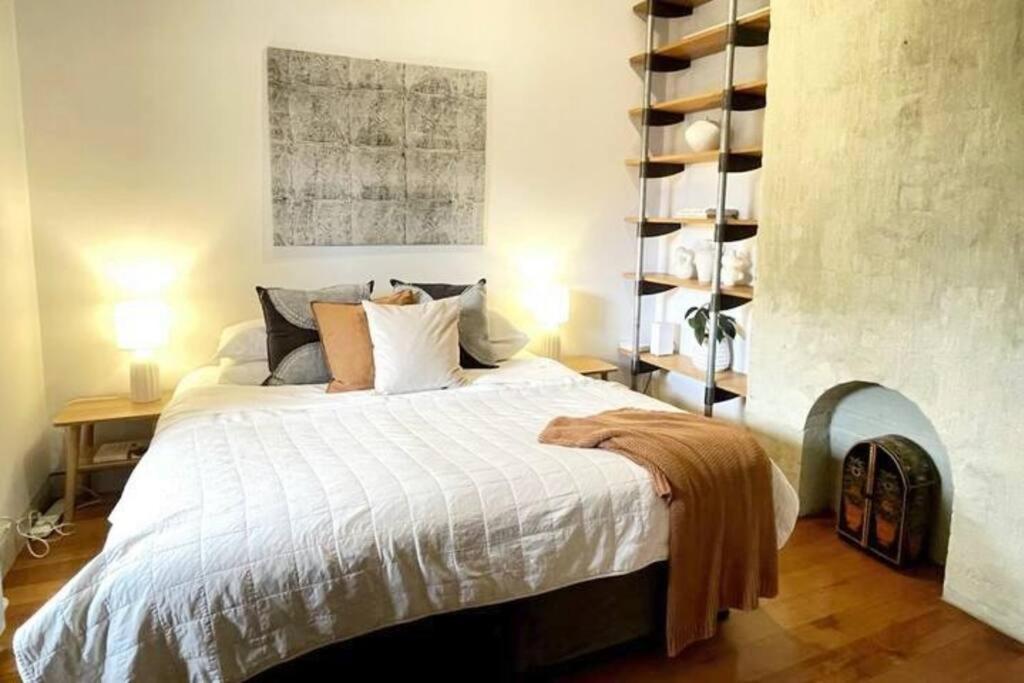 TWO FIVE ZERO / RICHMOND