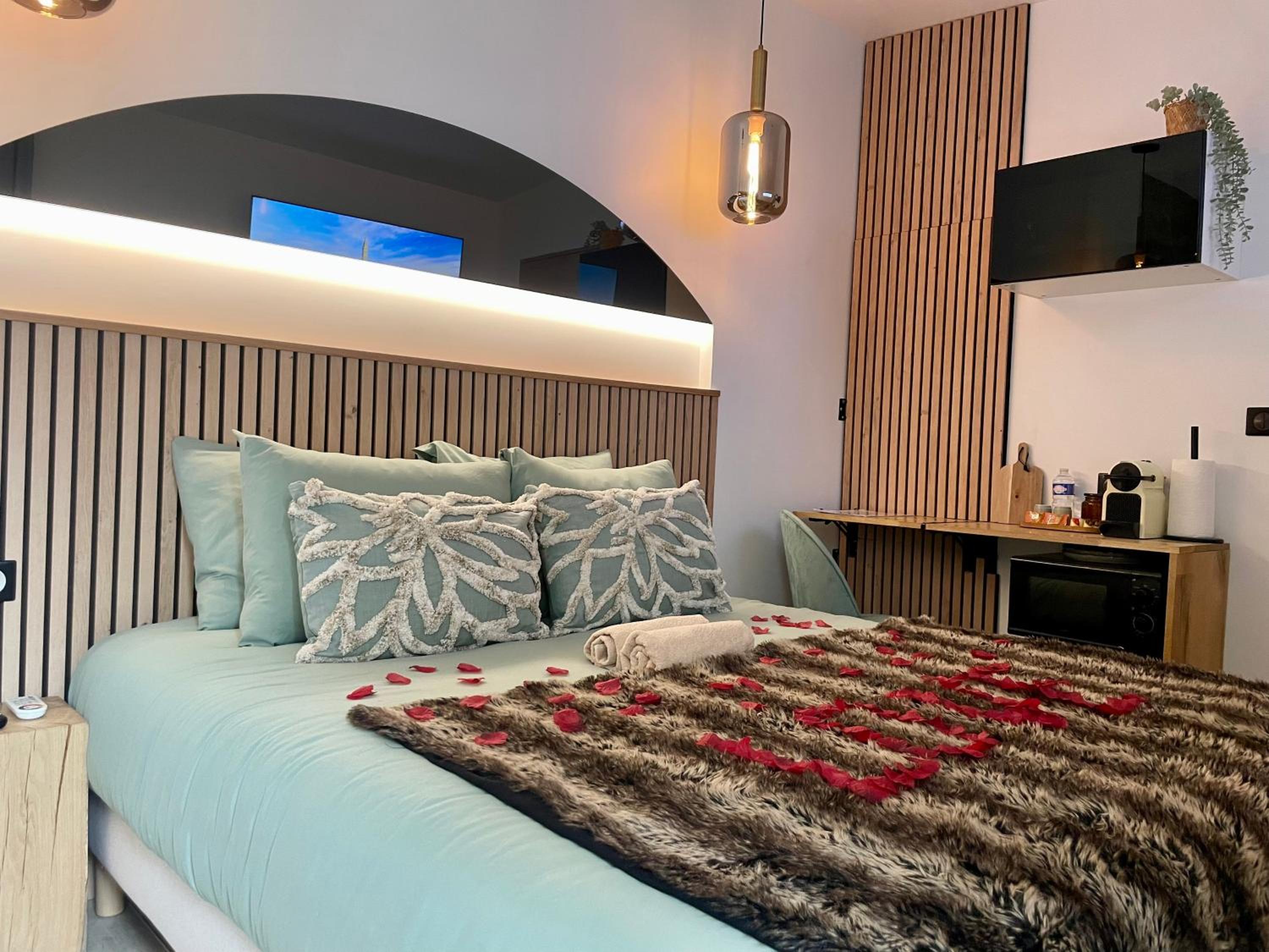 Les Jardins Secrets - Gare & Centre by Apparts Spa Dijon