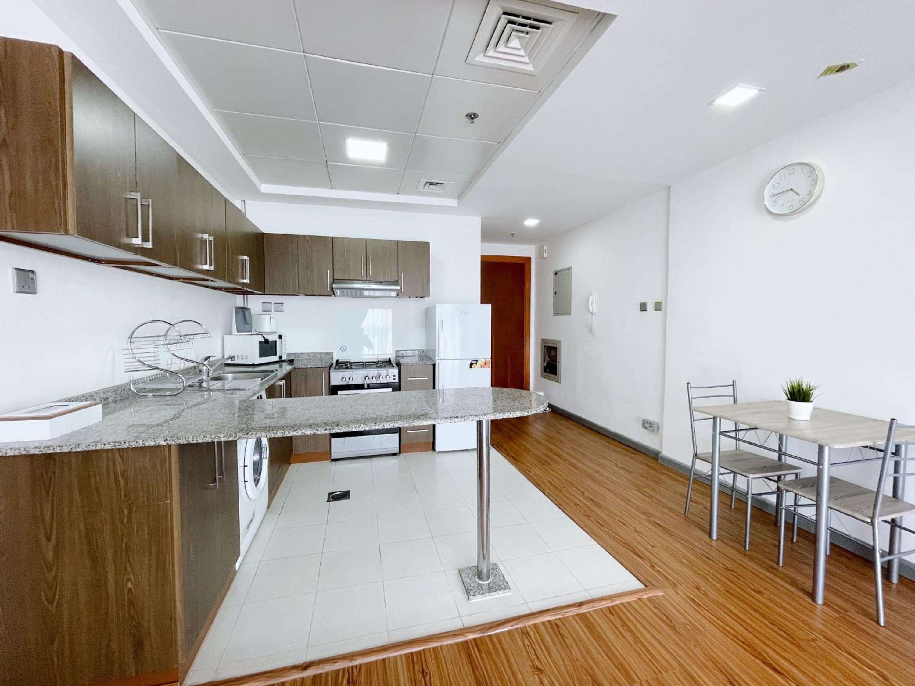 Elite LUX Holiday Homes - One Bedroom Apartment in Silicon Oasis, Dubai