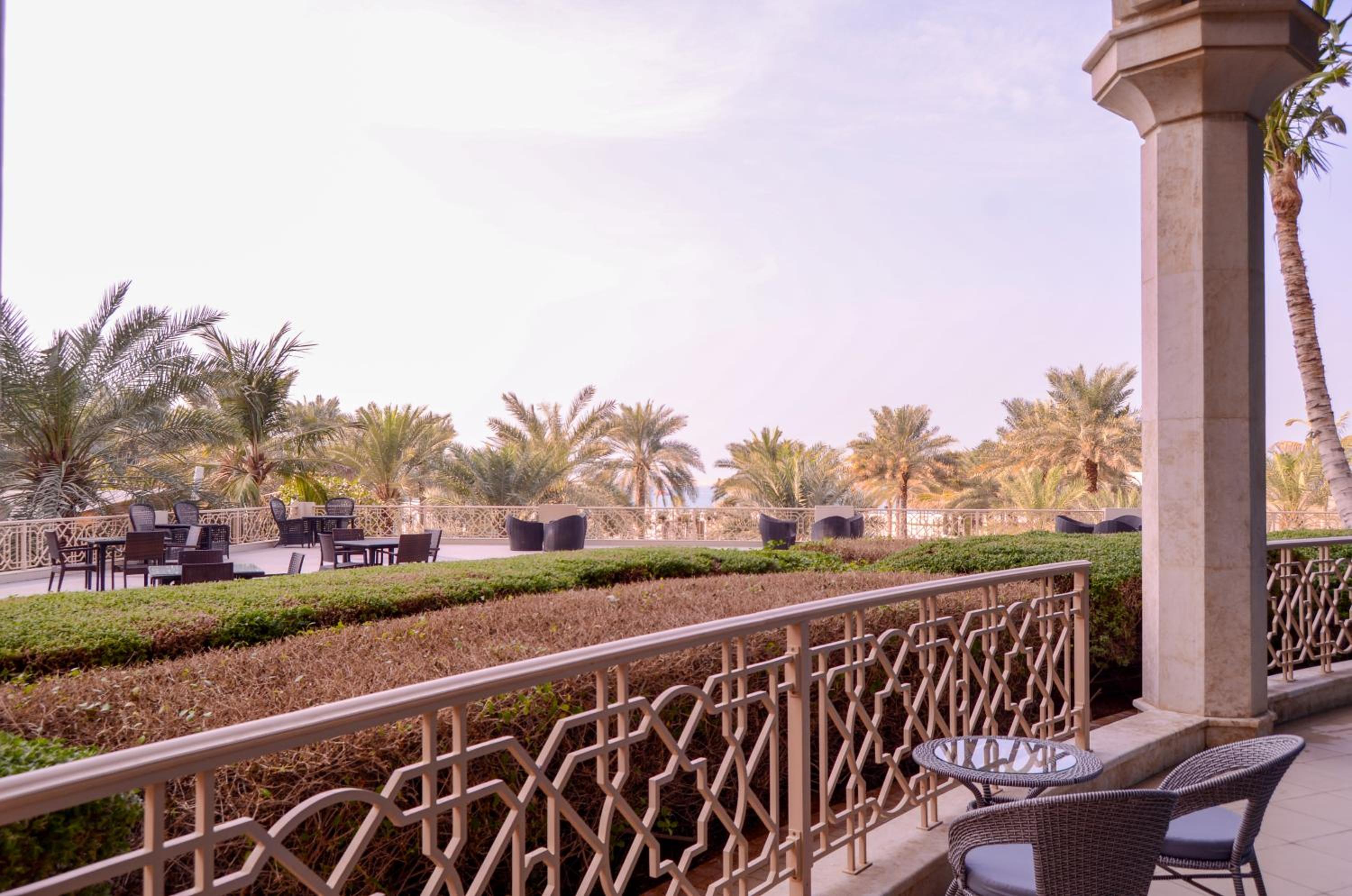 Private Suites Al Hamra Palace at golf & sea resort