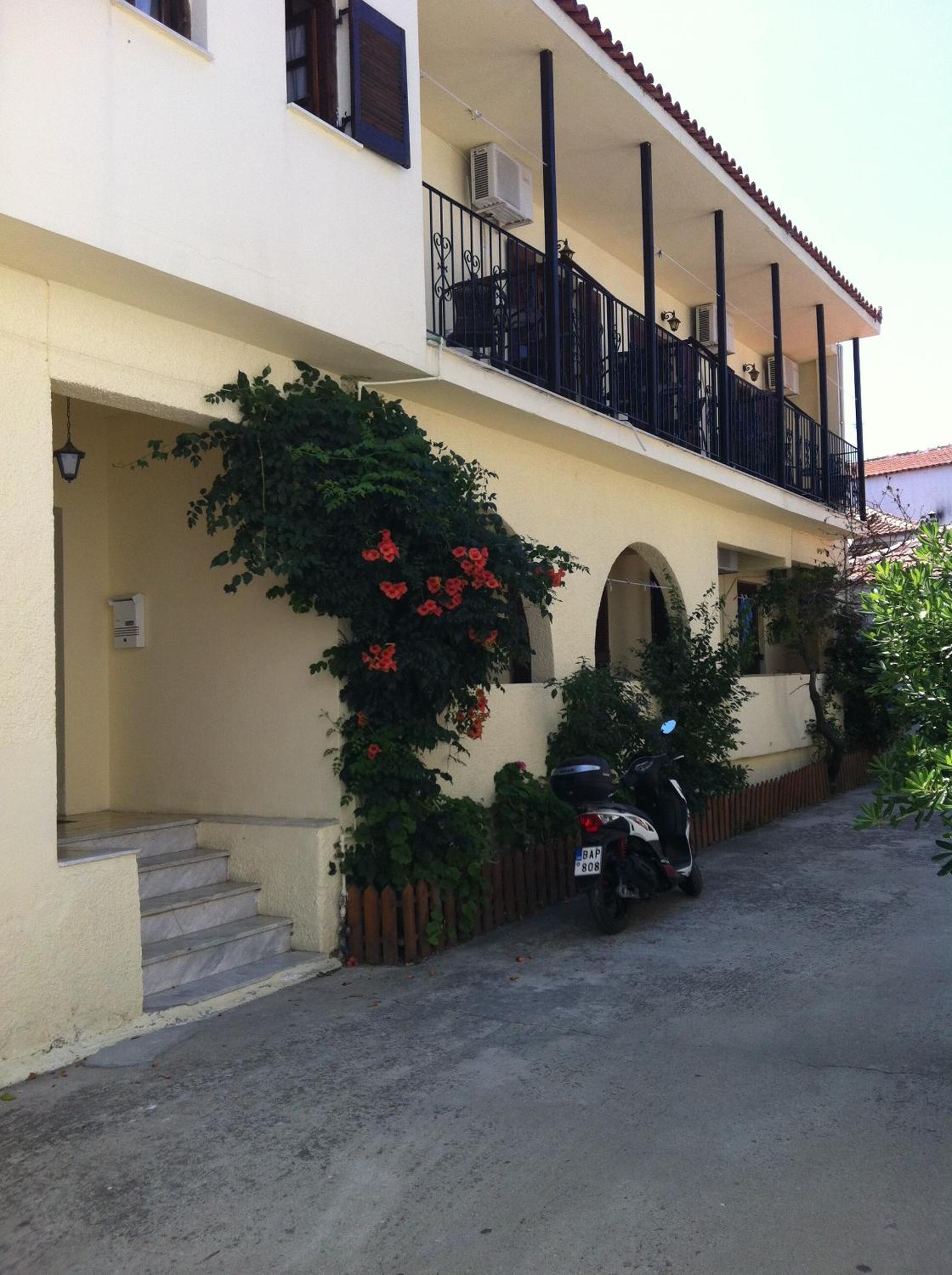 Photo 37