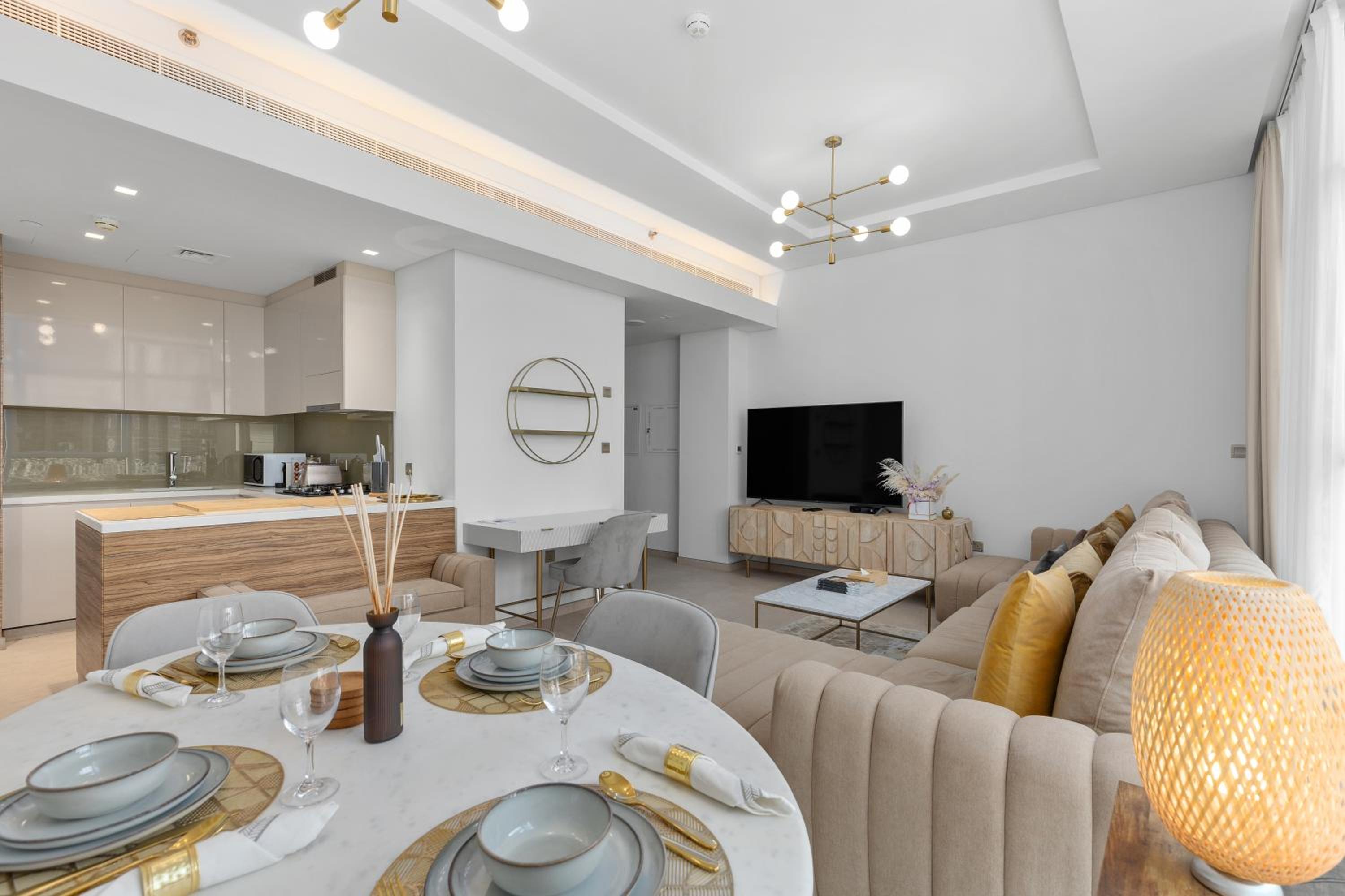 Maison Privee - Trendy Apt w/ Dazzling Vws & Top-Class Facilities