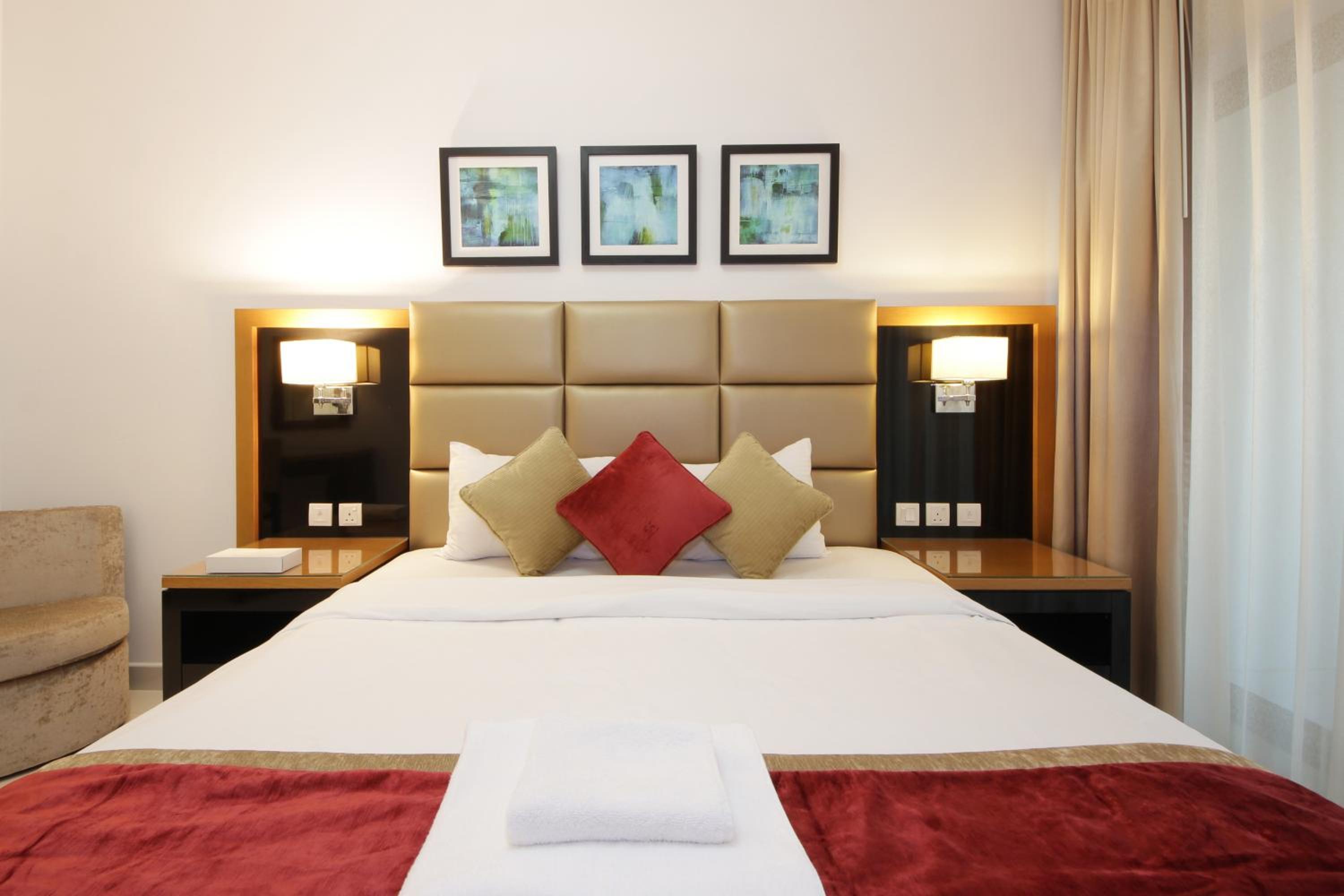 SHH - Spacious 2 Bedroom Apartment in Capital Bay Tower B, Business Bay